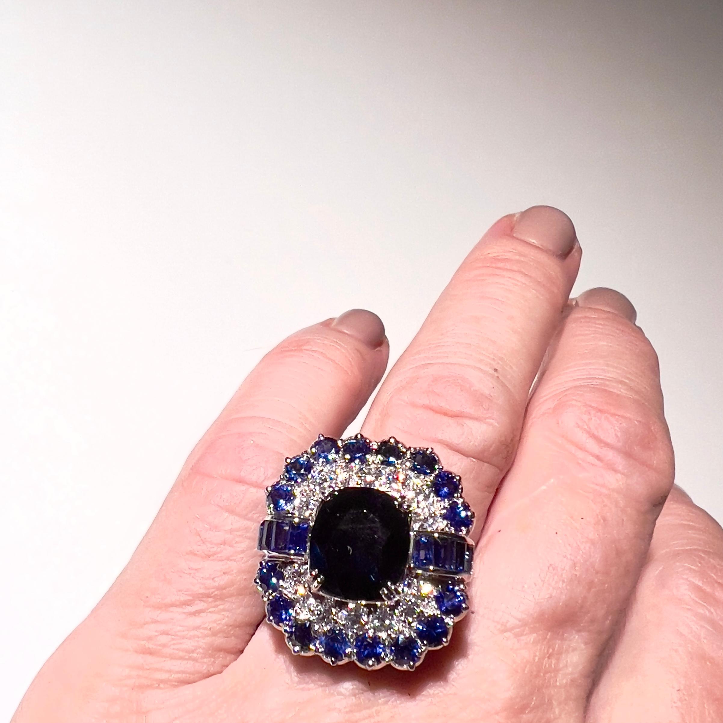 Berca 1960 GIT Certified 3.79Kt Natural Blue Spinel Sapphire White Diamond Ring For Sale 2