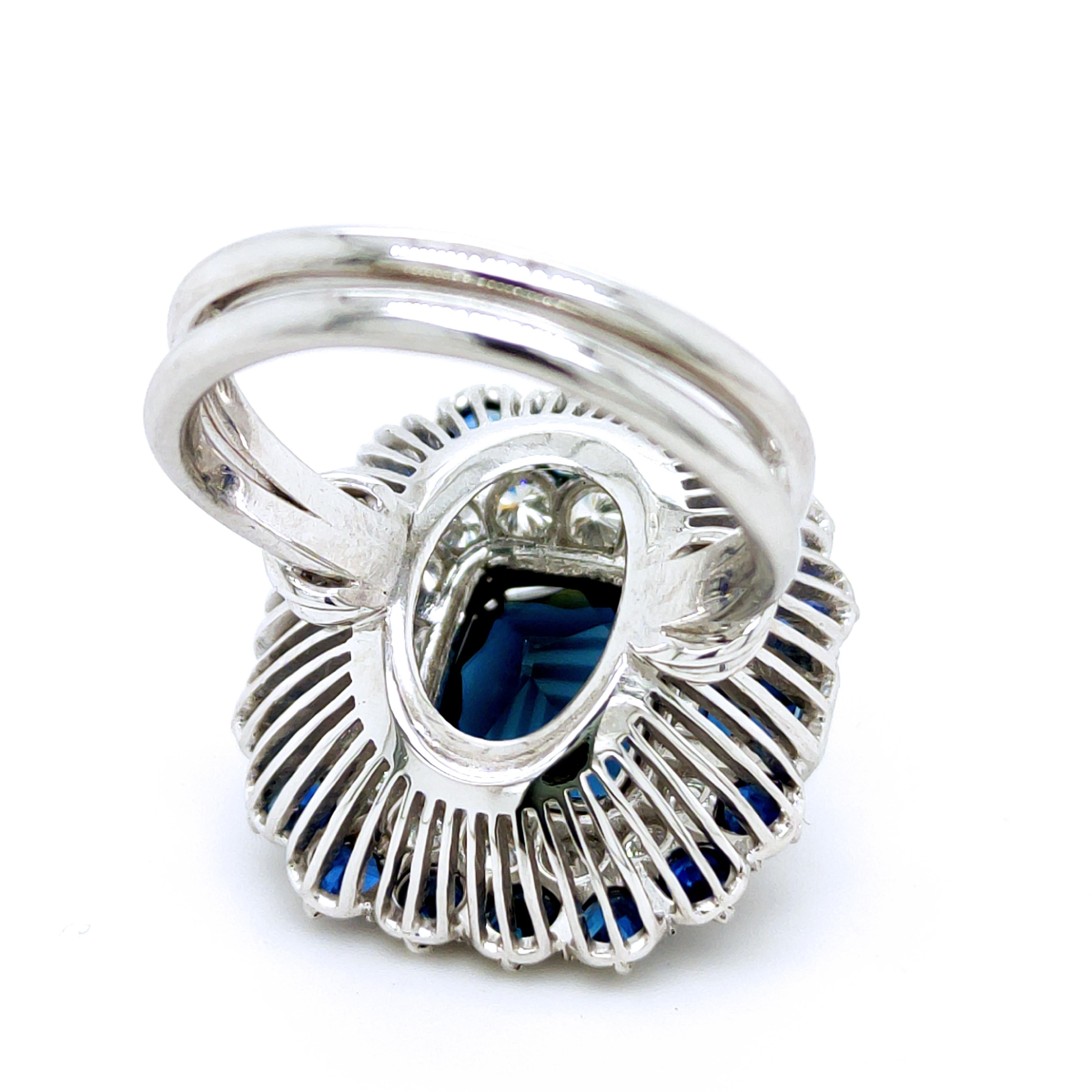 Modern Berca 1960 GIT Certified 3.79Kt Natural Blue Spinel Sapphire White Diamond Ring For Sale