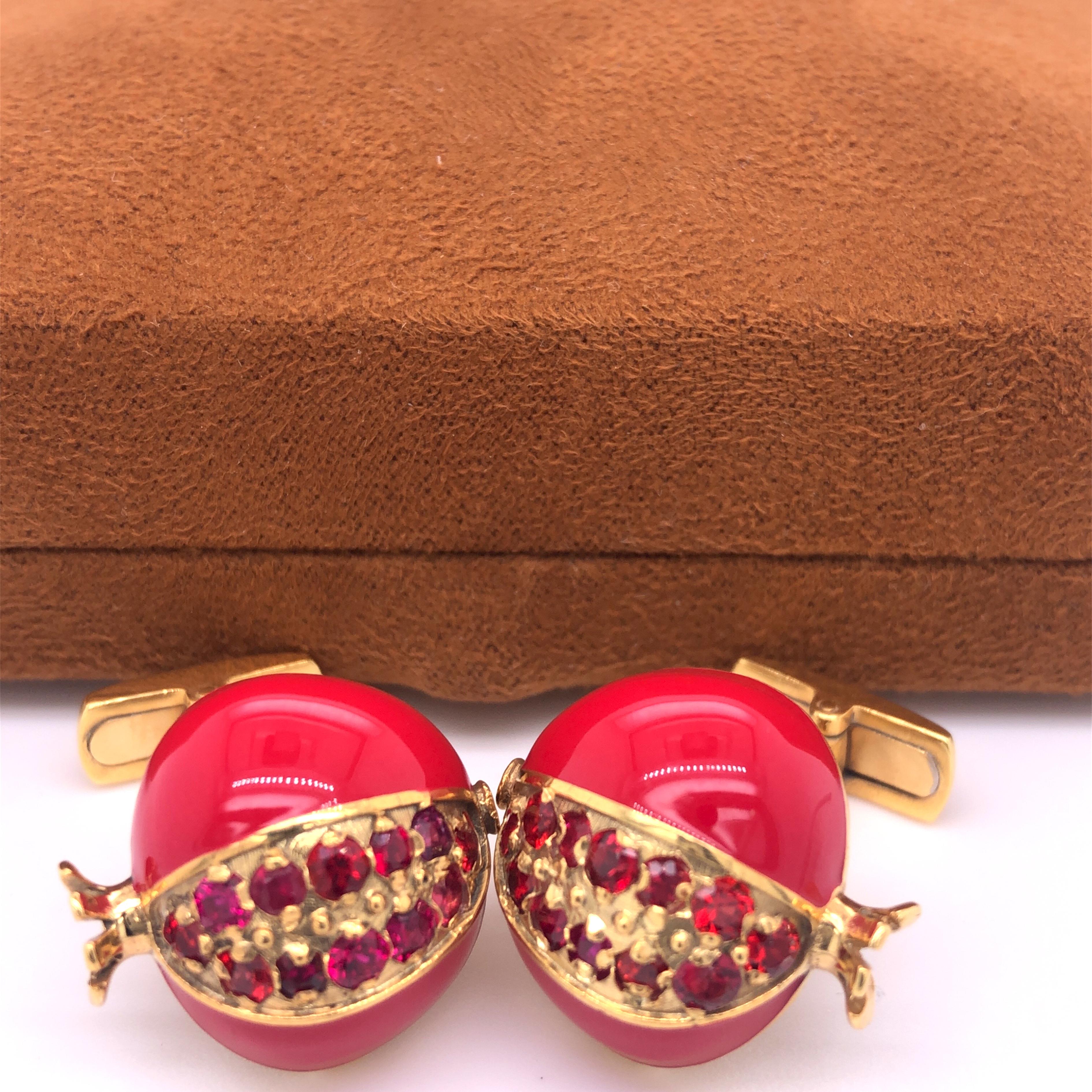 Berca 2.05 Karat Ruby Red Hand Enameled Pomegranate Shaped Gold Cufflinks For Sale 5