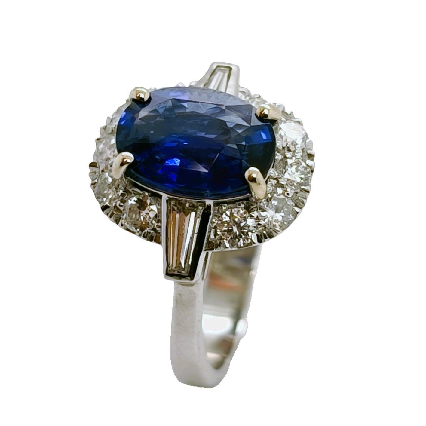 BERCA Anello con diamante taglio ovale con zaffiro blu reale certificato GIA da 2,07 kt In condizioni Nuovo in vendita a Valenza, IT