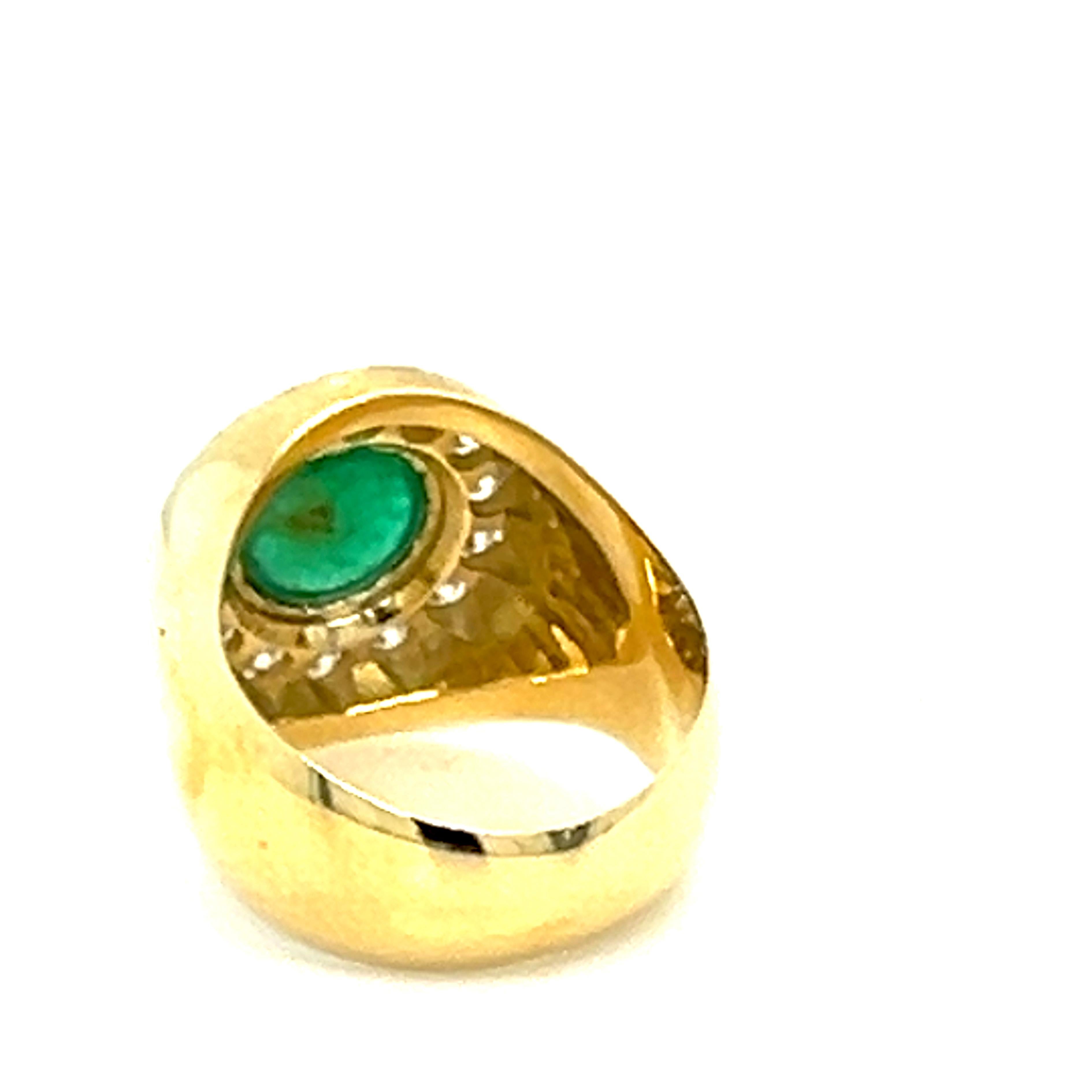 Women's Berca 2.09Kt Natural Emerald Cabochon White Diamond Gold Cocktail Ring For Sale