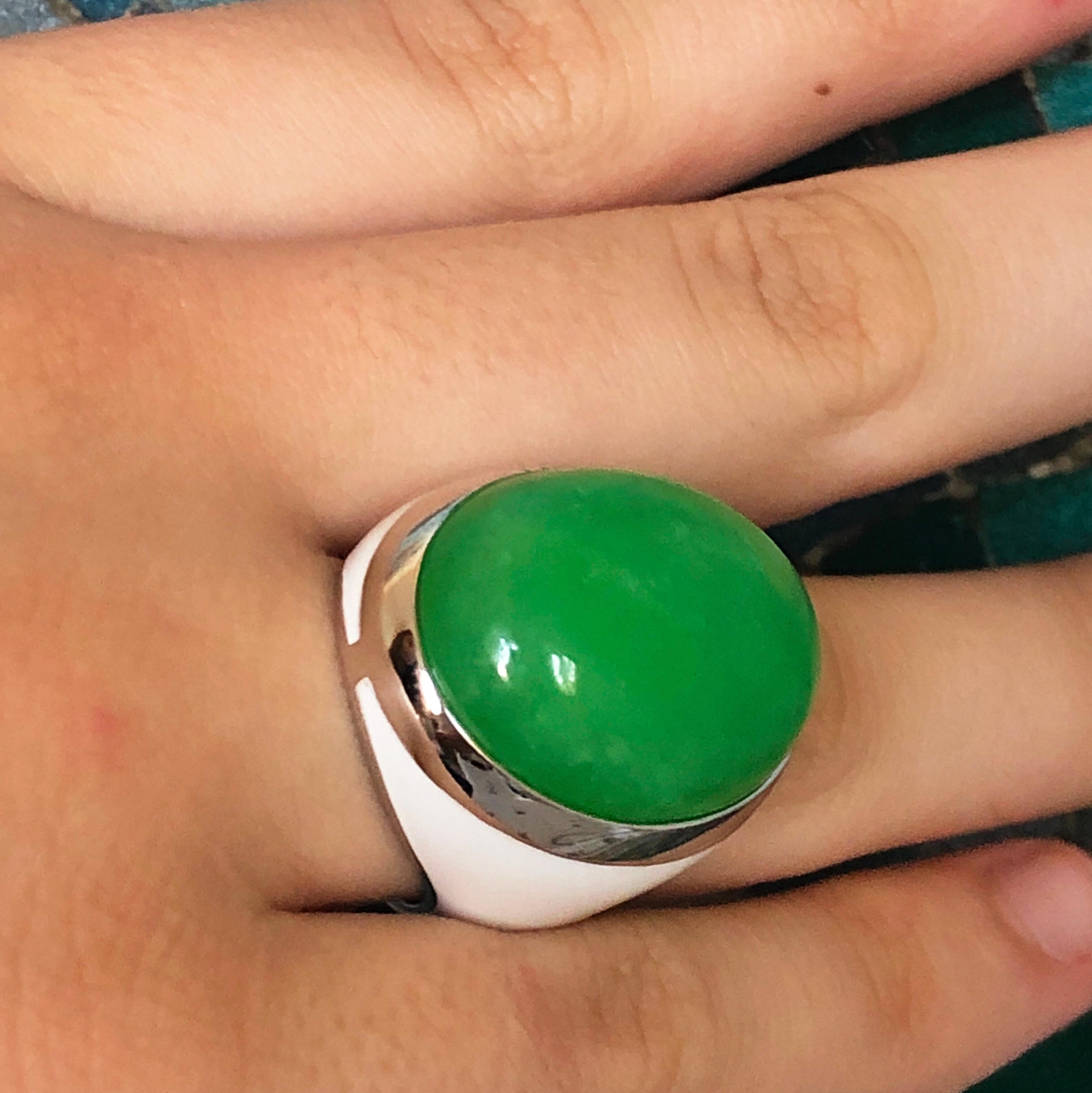 Berca 21.2 Kt Green Jade White Hand Enameled Sterling Silver Cocktail Ring 5