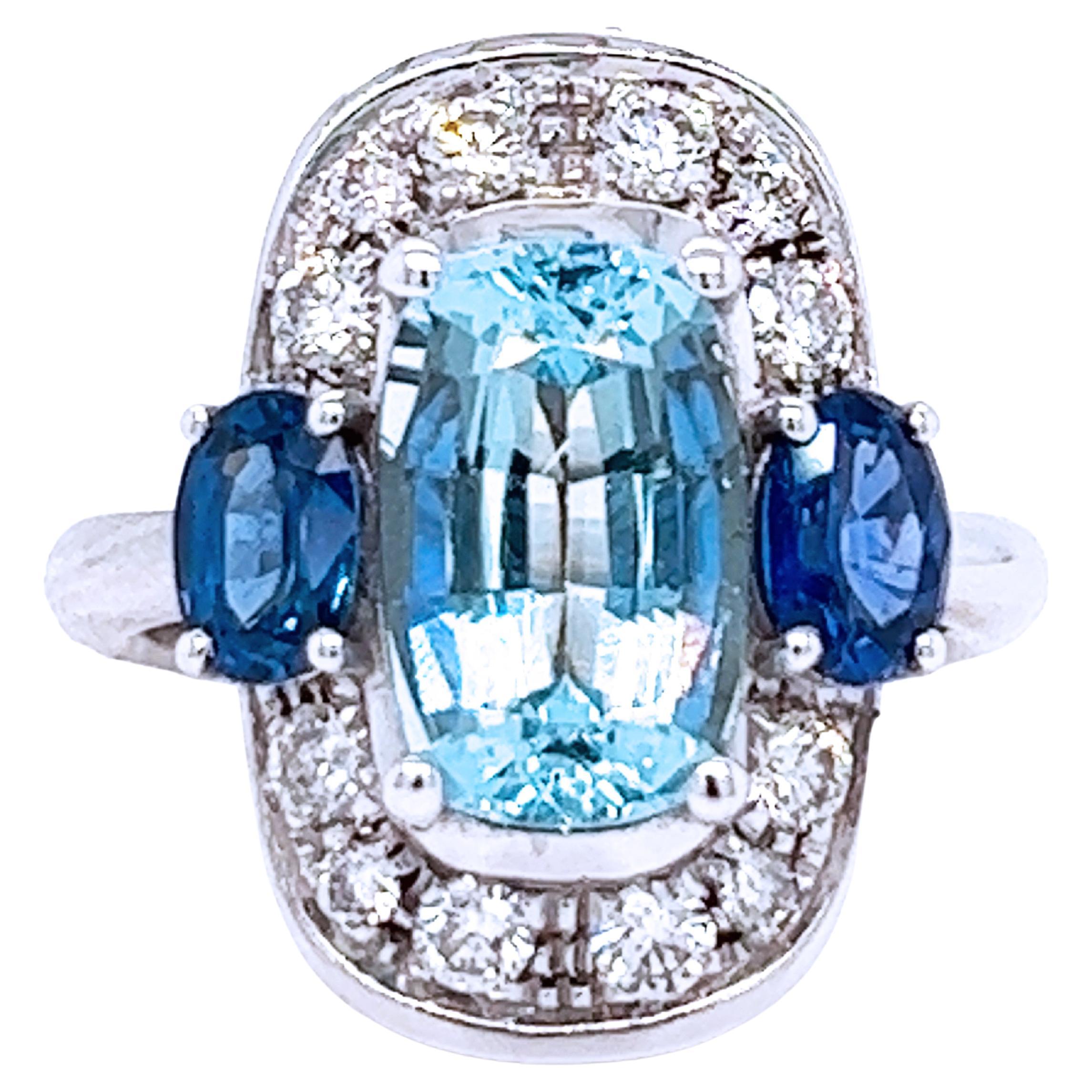 Berca Anillo de Cóctel de Diamantes Zafiro Oval Aguamarina Certificada IGI de 3,33 Quilates