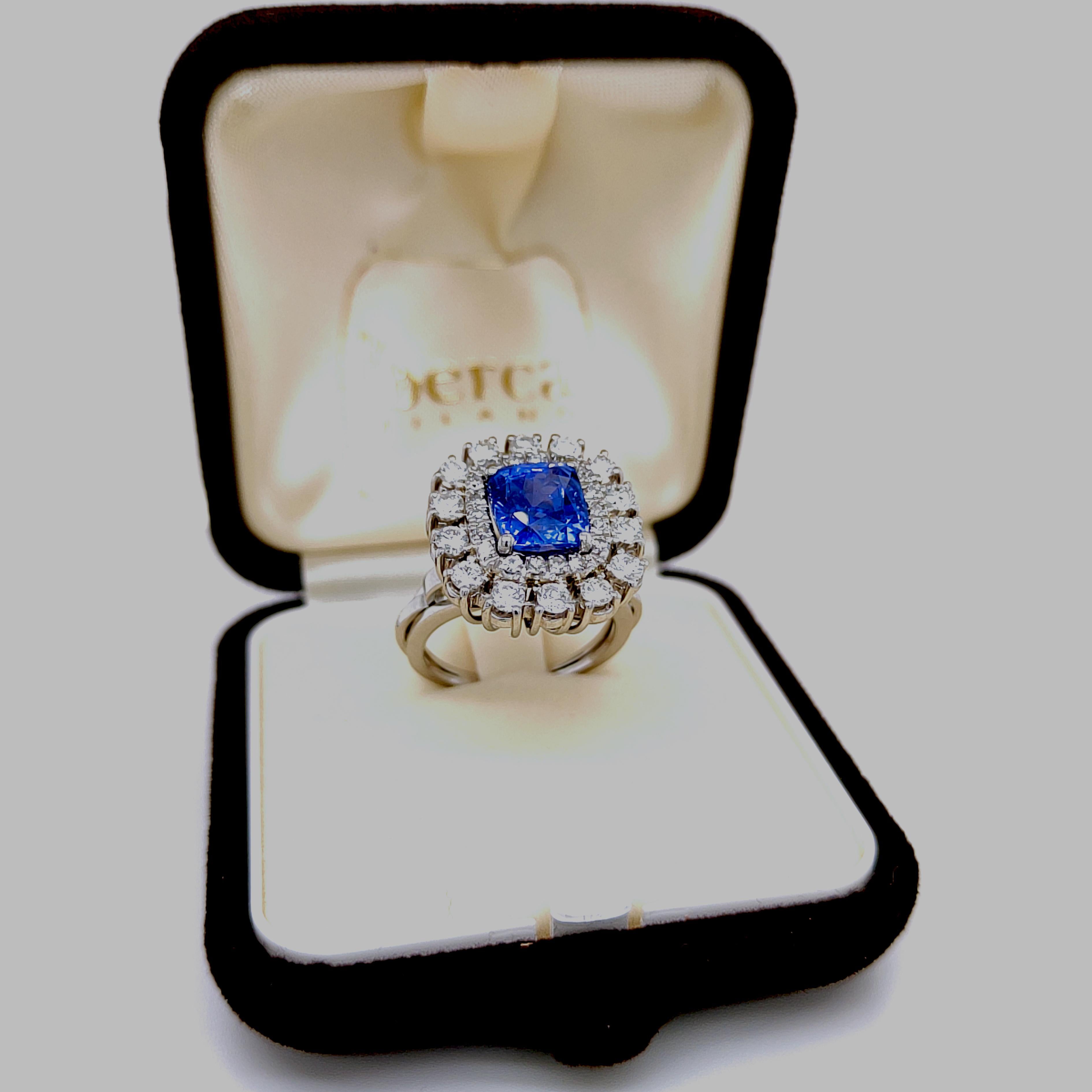 Cushion Cut Berca 3.84Kt GIA Certified No Heat Blue Changing to Violet Sapphire Diamond Ring For Sale