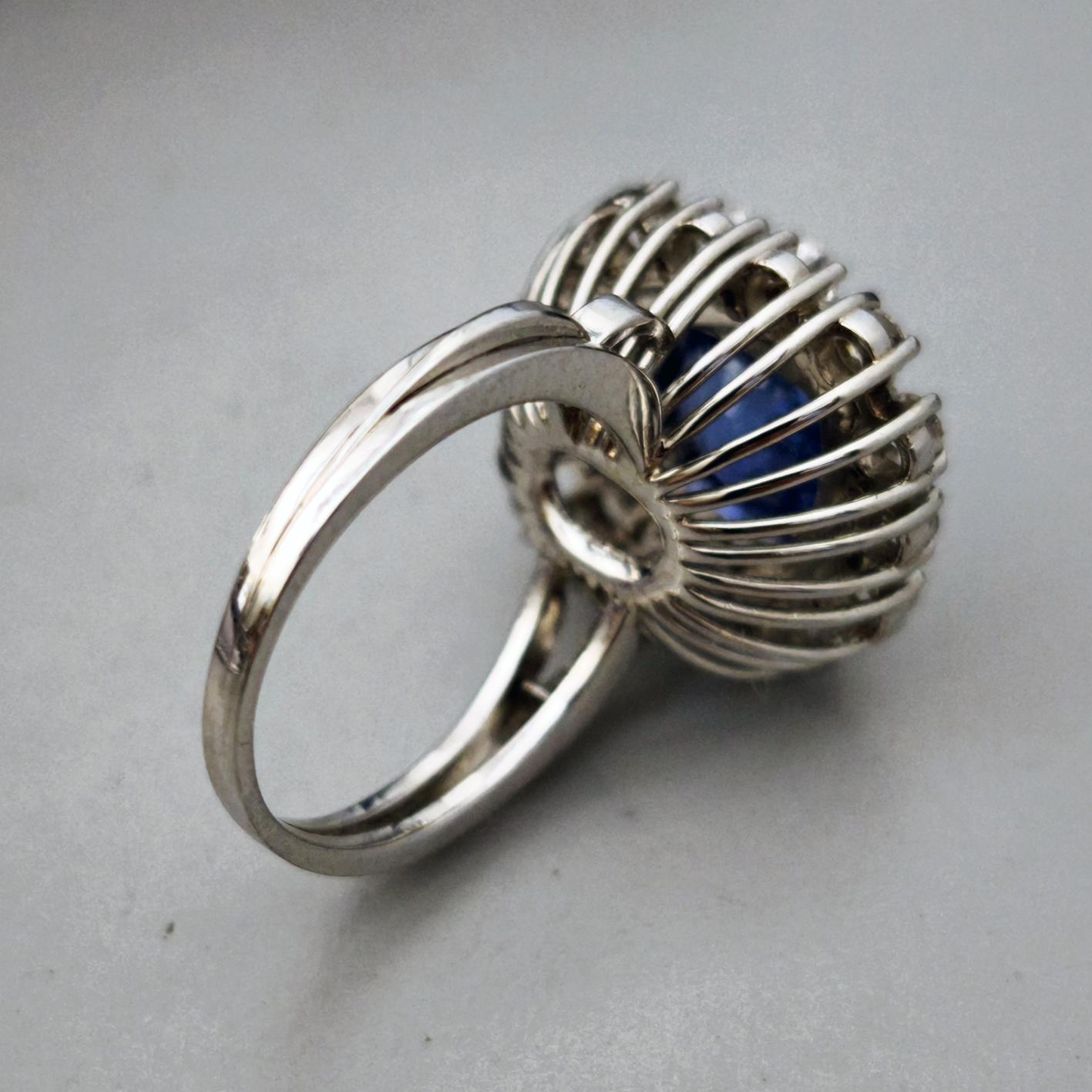BERCA Anillo de diamantes con zafiro azul cambiante a violeta de 3,84 quilates certificado GIA sin calor en venta 1
