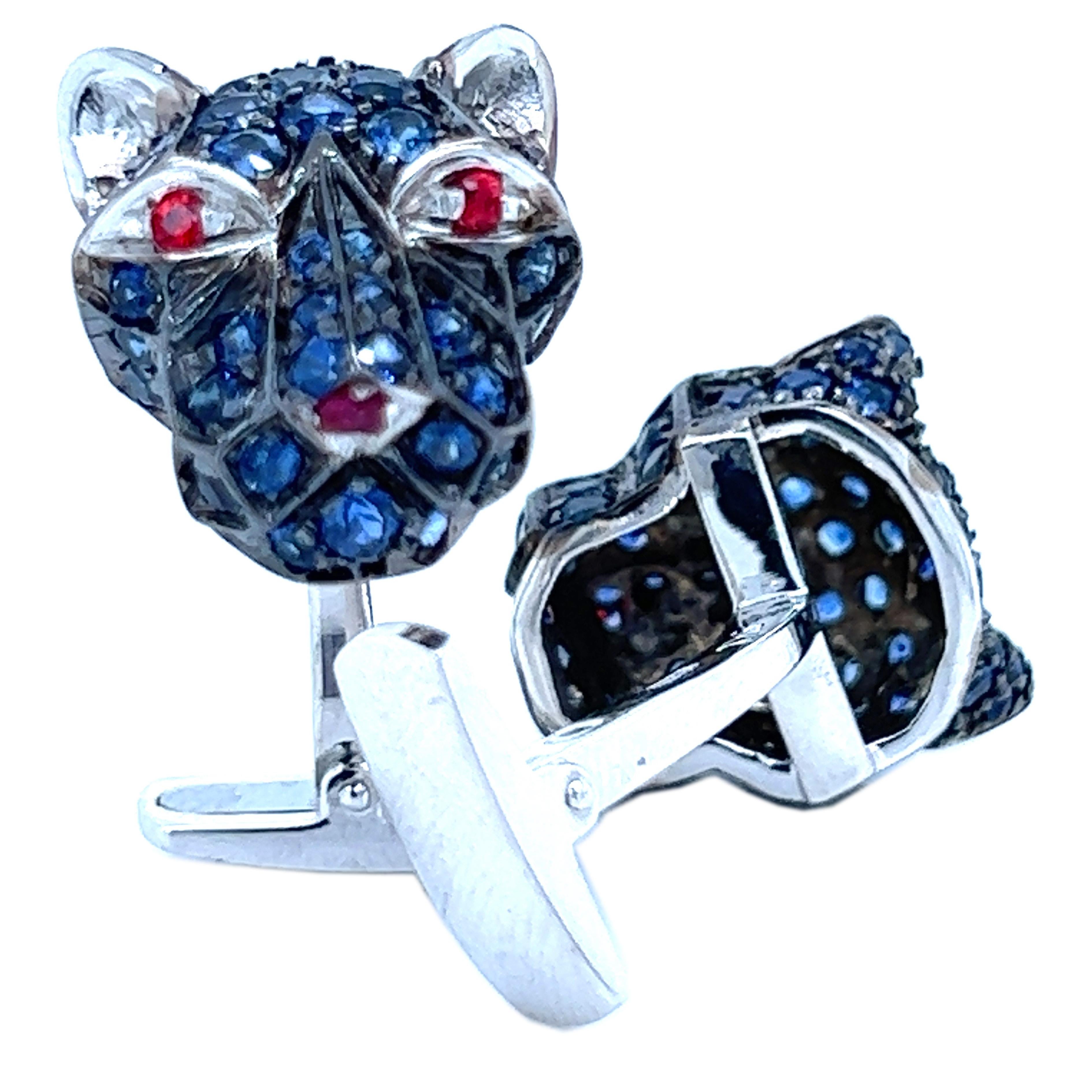 Berca 3.97 Karat Blue Sapphire 0.32kt Red Ruby Cougar Head Shaped Gold Cufflinks In New Condition In Valenza, IT