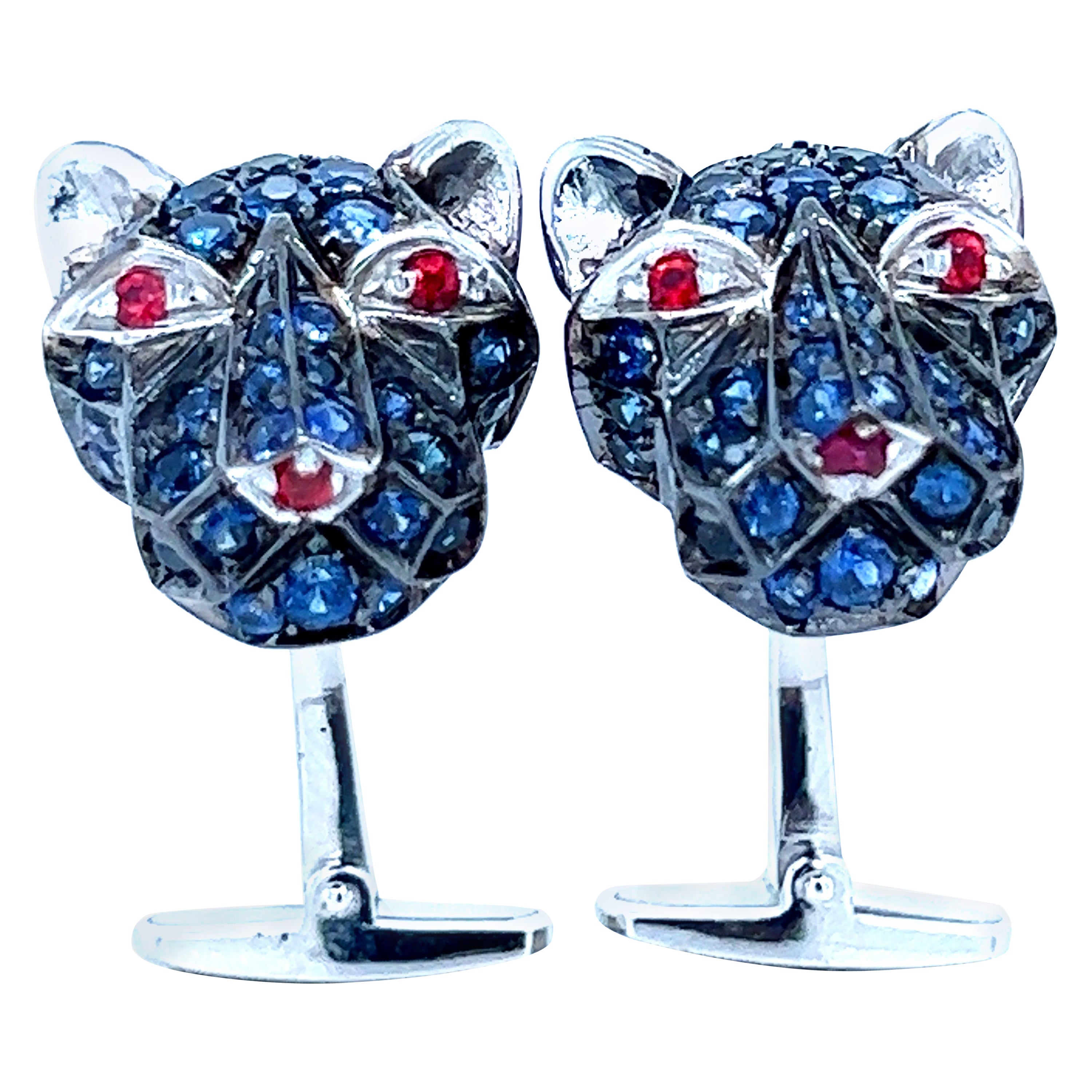 Gemelos de oro con forma de cabeza de puma Berca Zafiro azul de 3,97 quilates Rubí rojo de 0,32 quilates Gemelos de oro con forma de cabeza de puma en venta