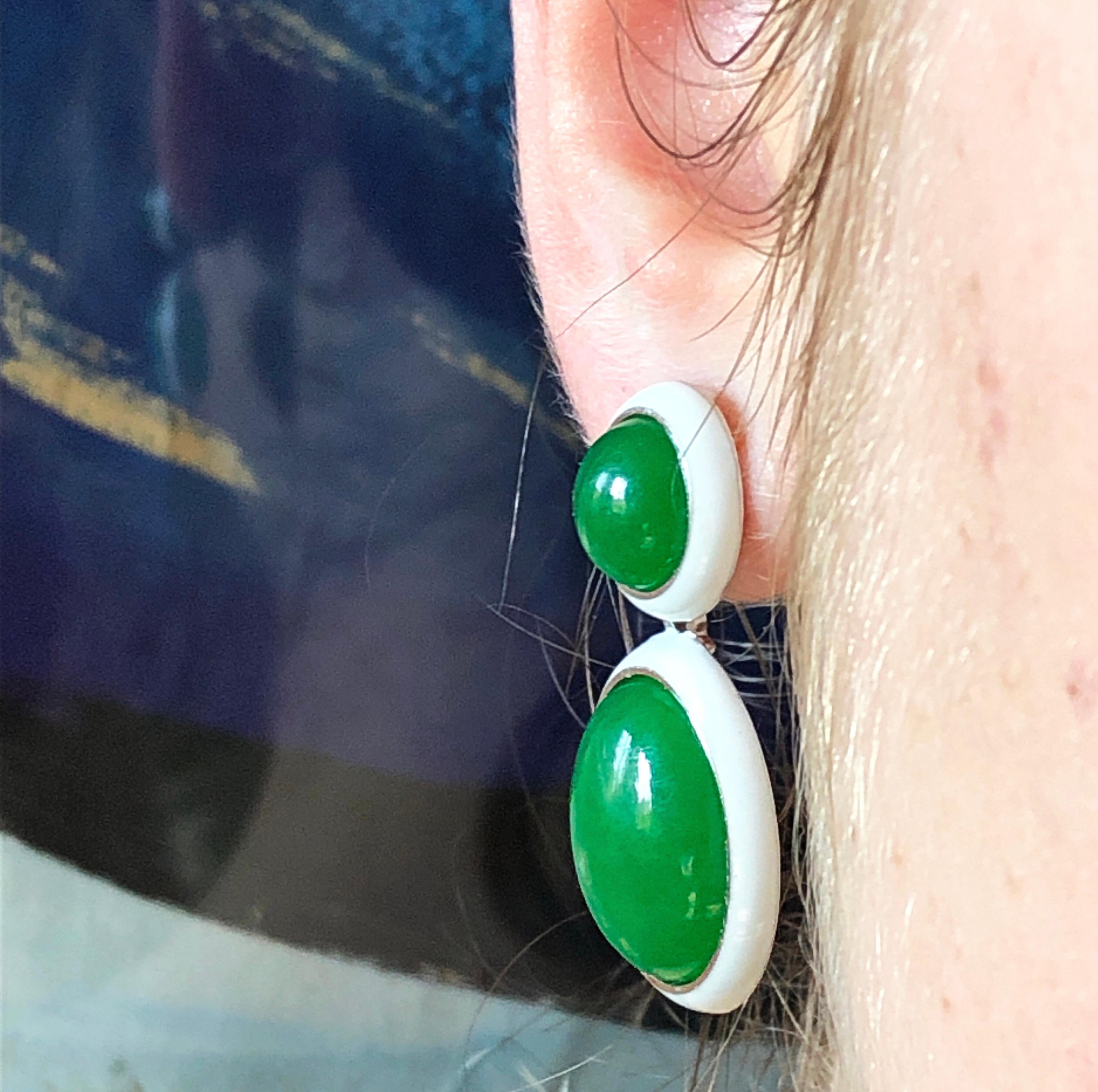 Berca 44.8 Kt Natural Green Jade White Hand Enameled Sterling Silver Earrings For Sale 5