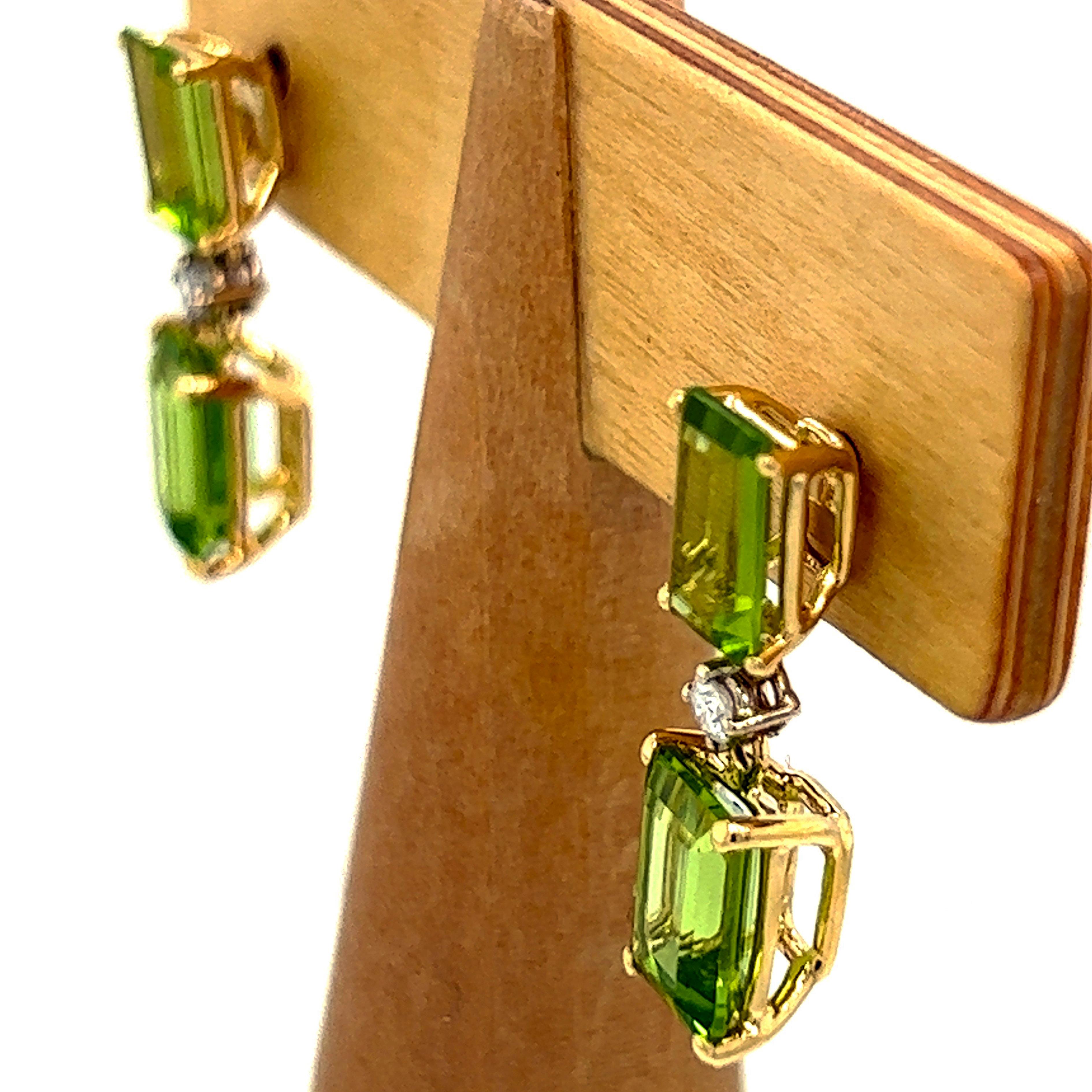 Berca 5.10 Karat Peridot Emerald Cut White Diamond 18 Karat Gold Earrings For Sale 1