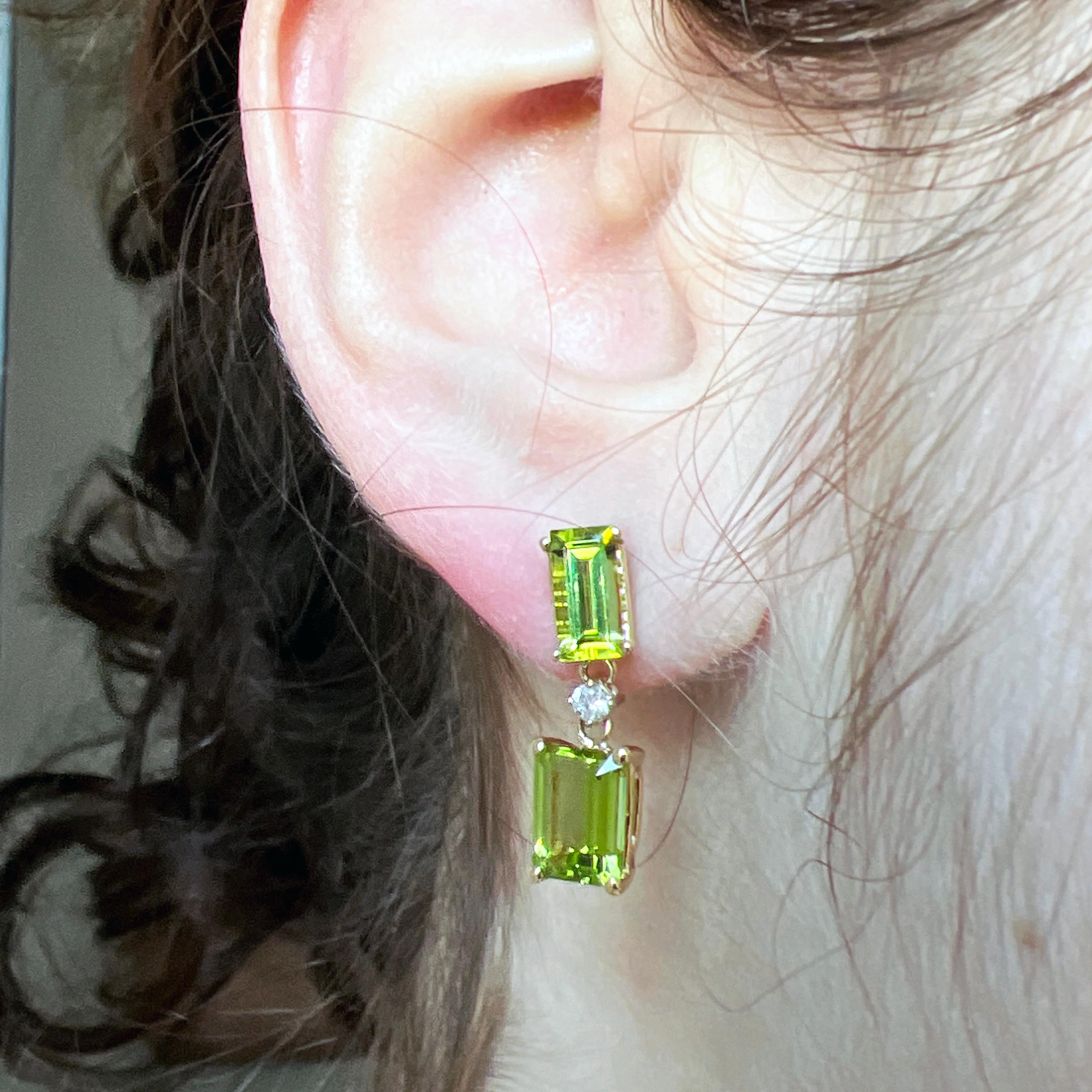 Berca 5.10 Karat Peridot Emerald Cut White Diamond 18 Karat Gold Earrings For Sale 3