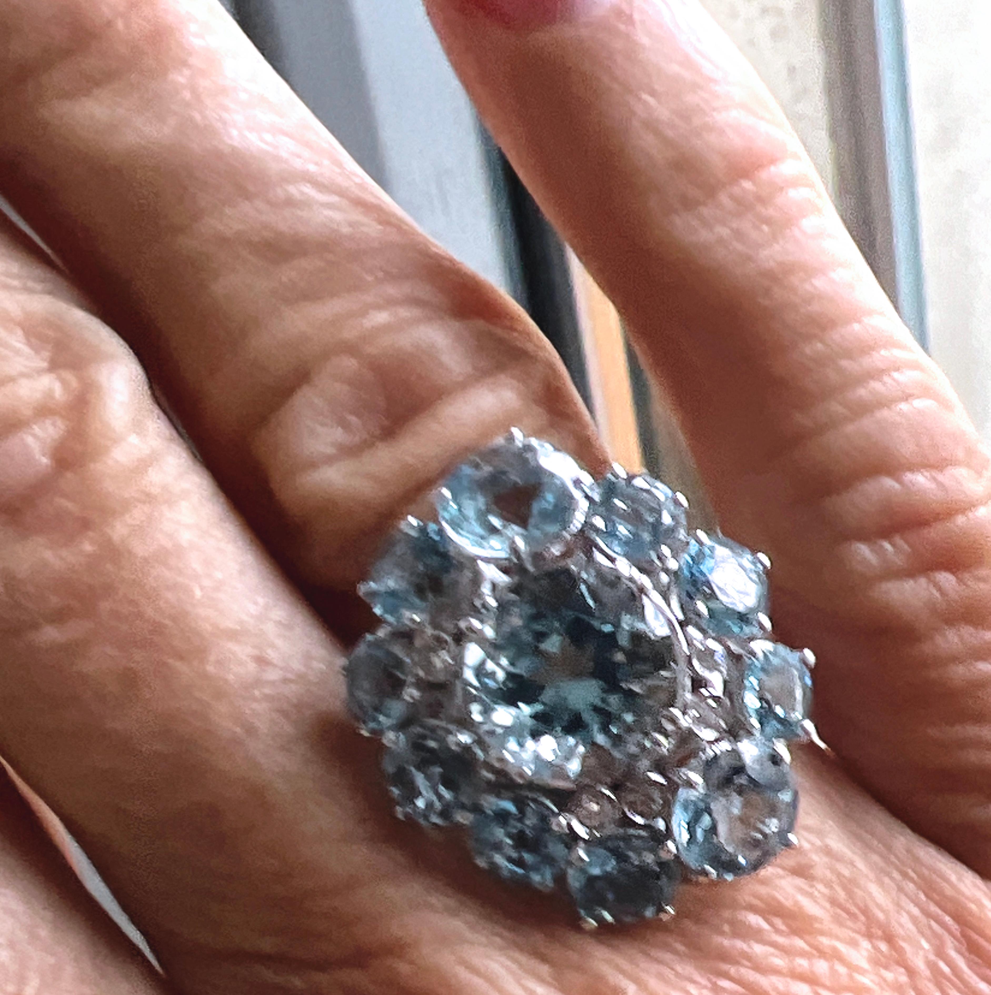 Anello in oro con diamante e acquamarina brasiliana naturale Berca 7,92Kt in vendita 4