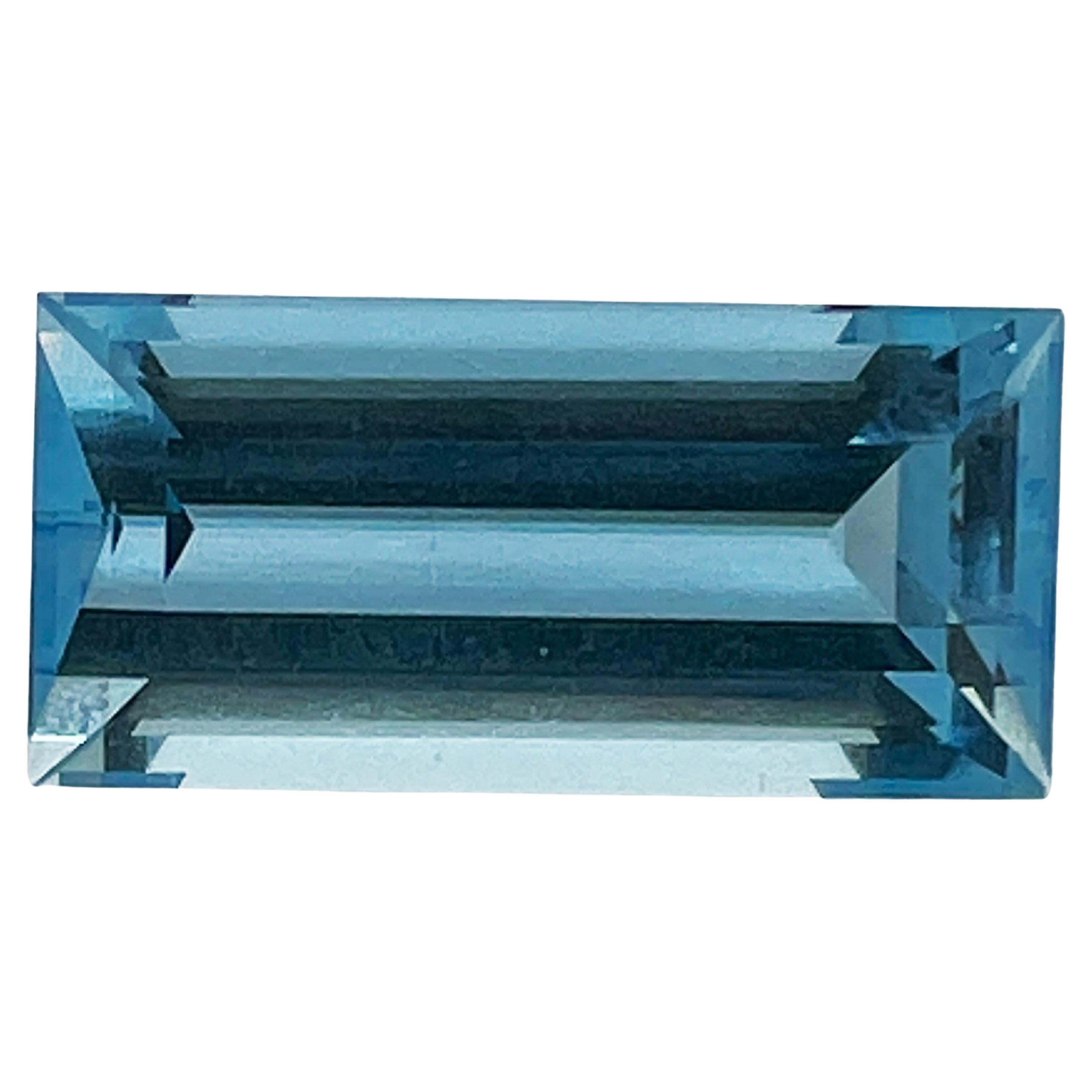 Berca AIGS Certified 10.49Kt Rectangular Blue Aquamarine White Diamond Ring For Sale 2