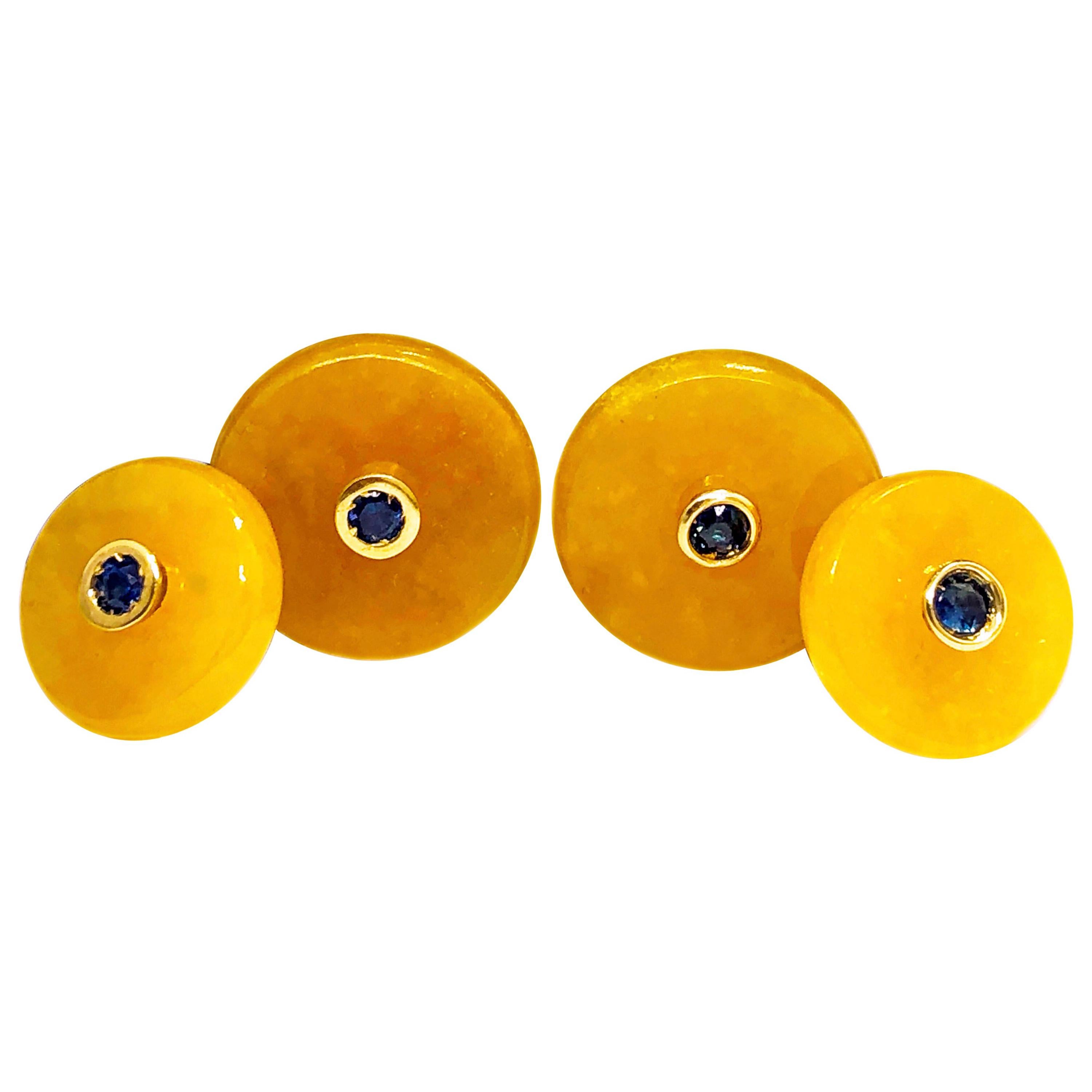 Berca Blue Sapphire in a 19.50 Kt Yellow Jade Disk 18K Gold Setting Cufflinks For Sale