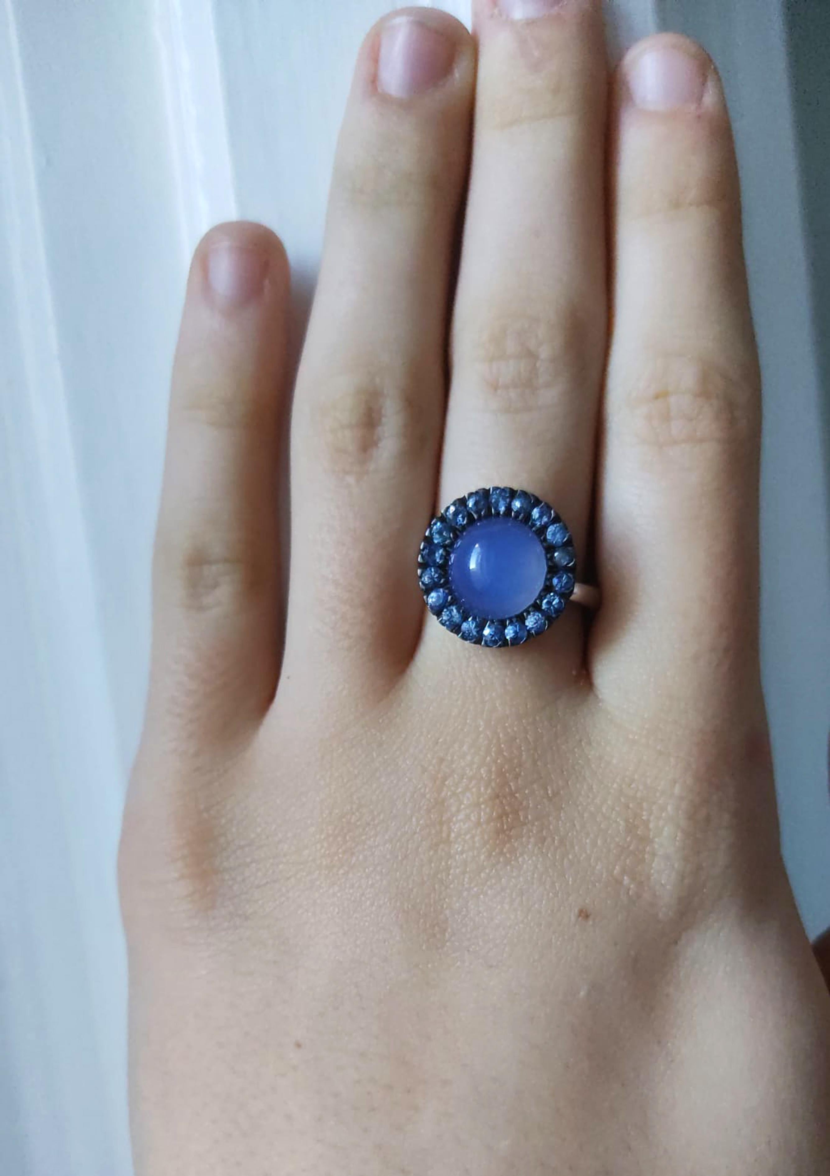 Berca Blue Sapphire Round Blue Chalcedony Cabochon White Gold Cocktail Ring 3