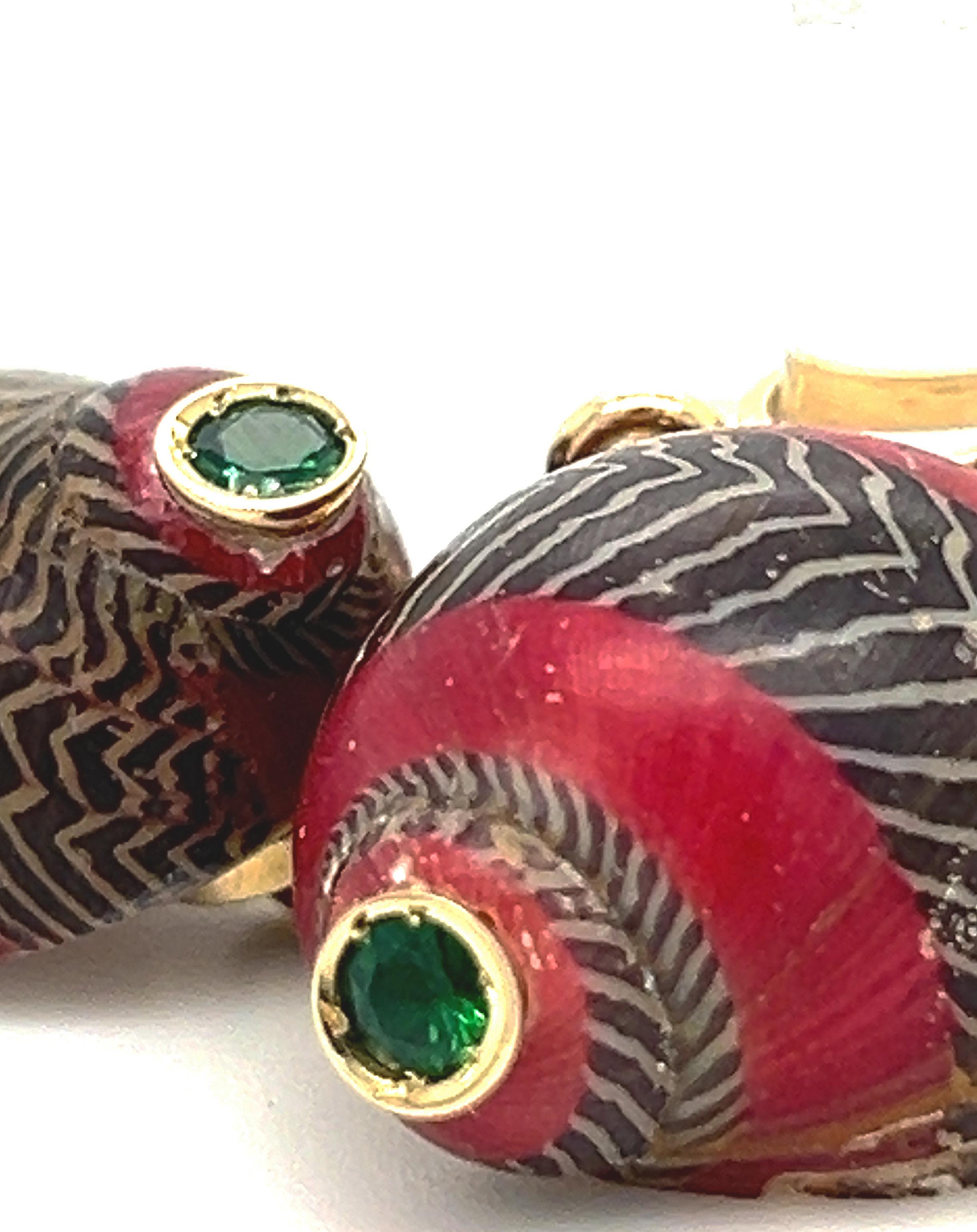 Berca Emerald Red Black Shell Shaped Rock Crystal Yellow Gold Cufflinks In New Condition For Sale In Valenza, IT