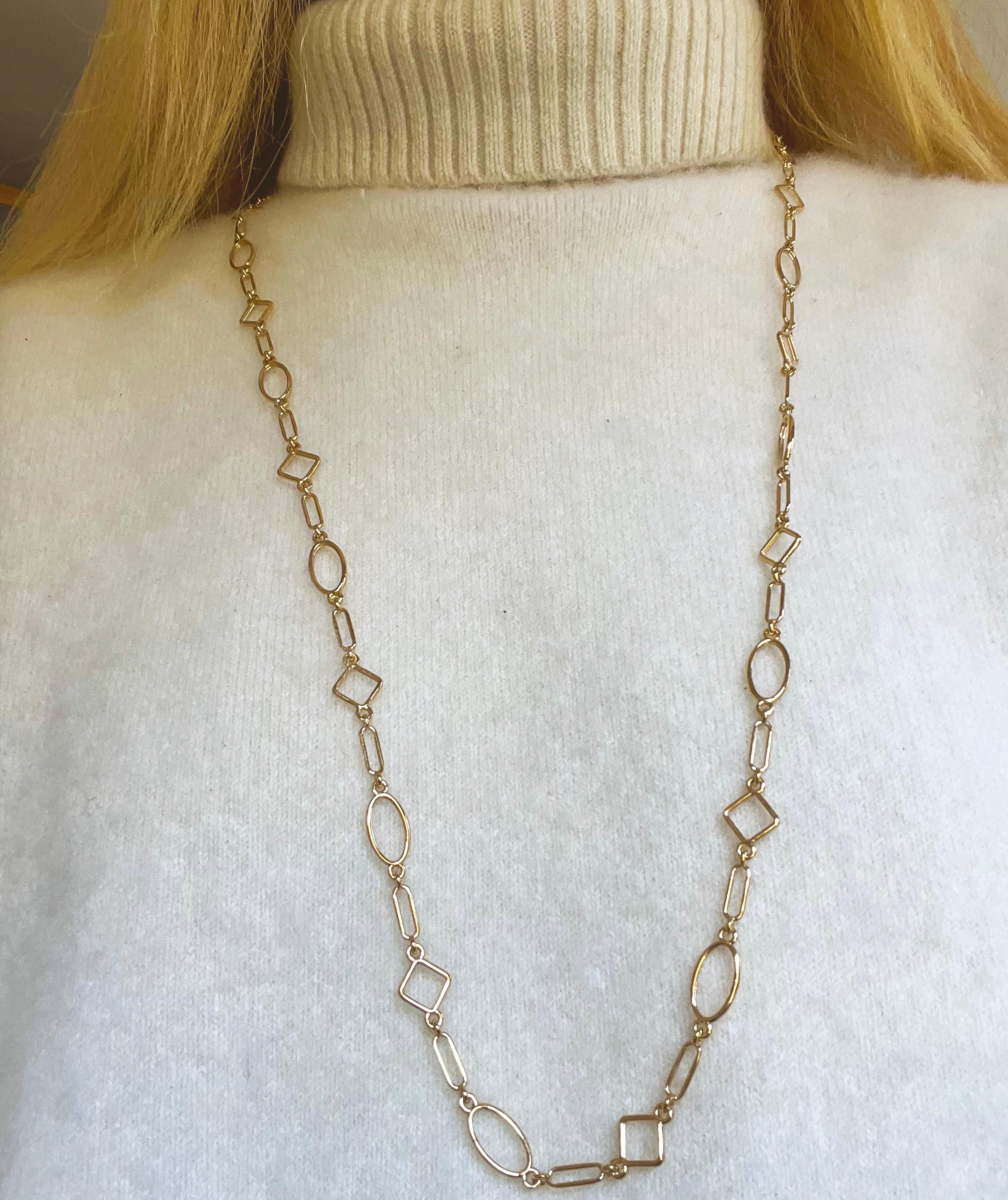 Berca Geometrical Link Shaped Yellow Gold Long Chain Necklace For Sale 5