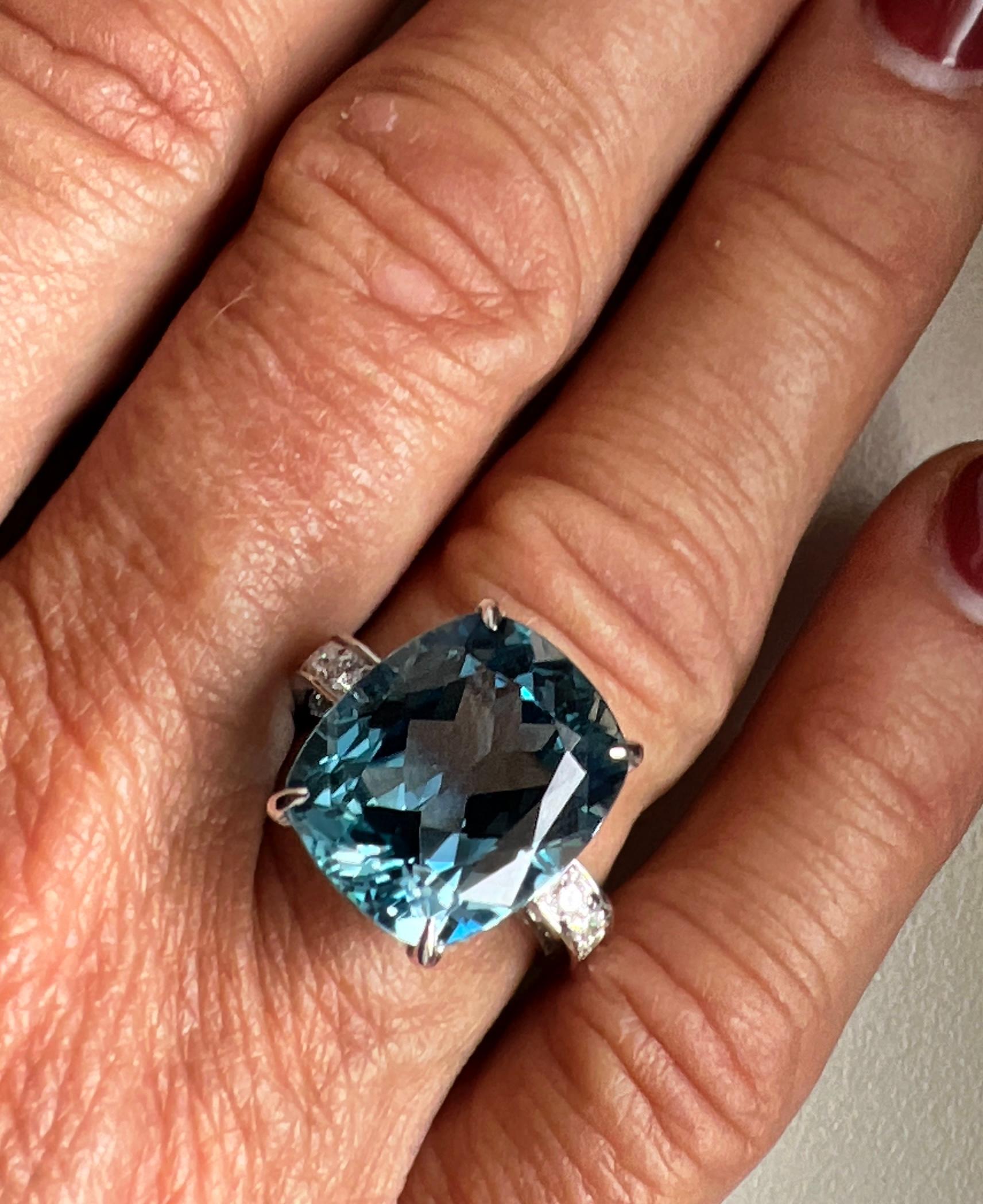BERCA Bague certifiée GIA 9.15Kt Antik Aigue-marine bleue taille coussin Diamant blanc en vente 6