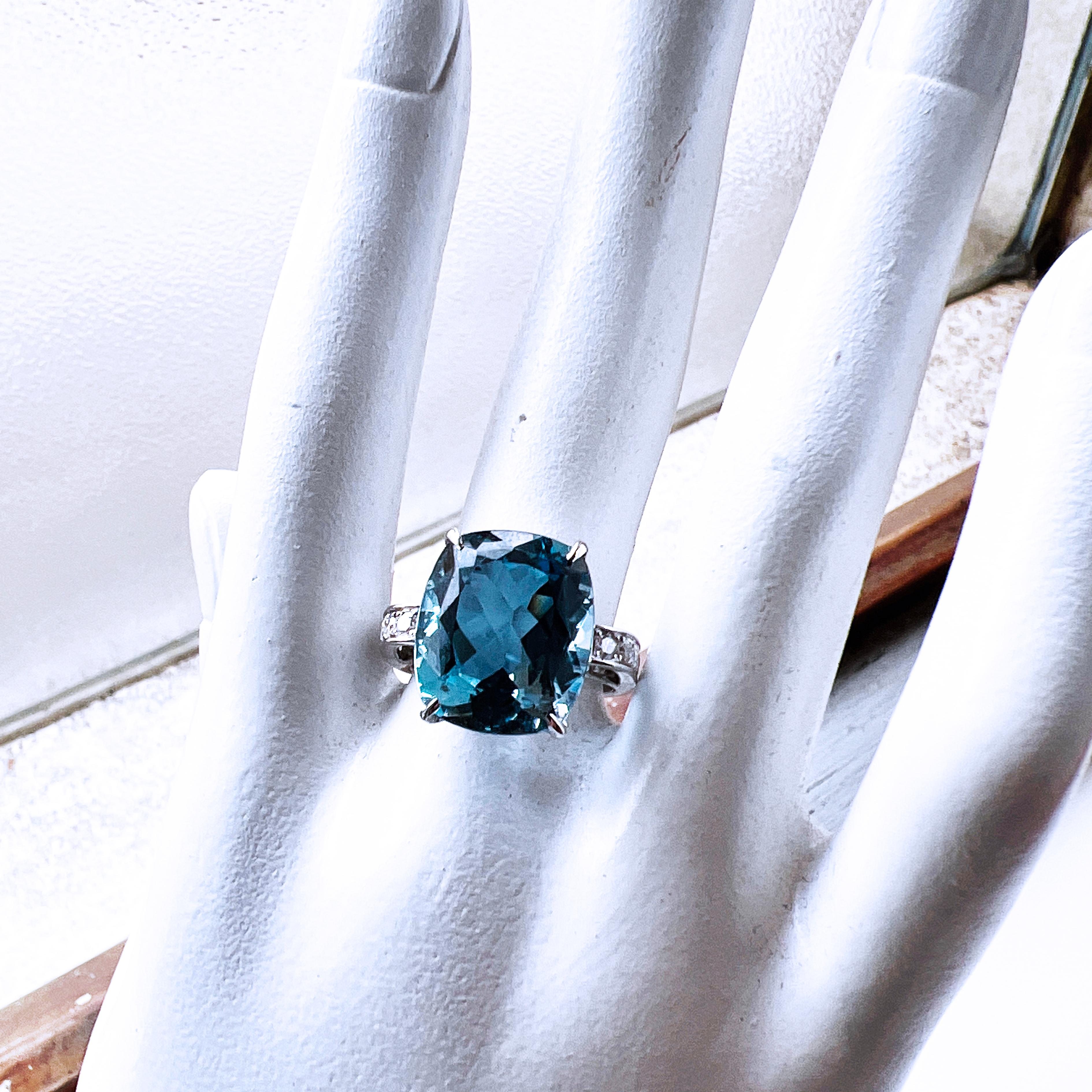 BERCA Bague certifiée GIA 9.15Kt Antik Aigue-marine bleue taille coussin Diamant blanc en vente 9