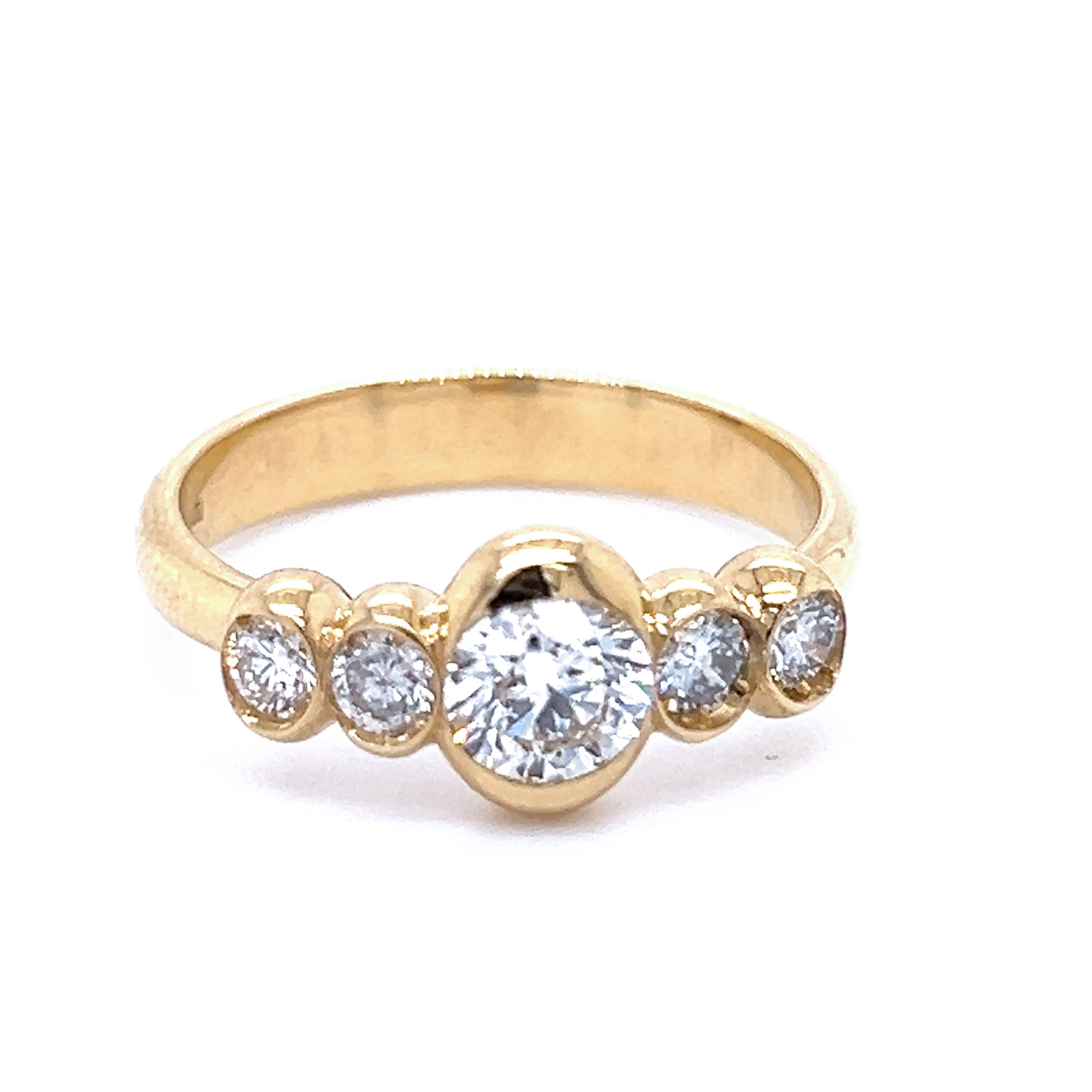 Contemporary Berca GIA Certified Brilliant Cut White Diamond Five Stones Yellow Gold Ring For Sale