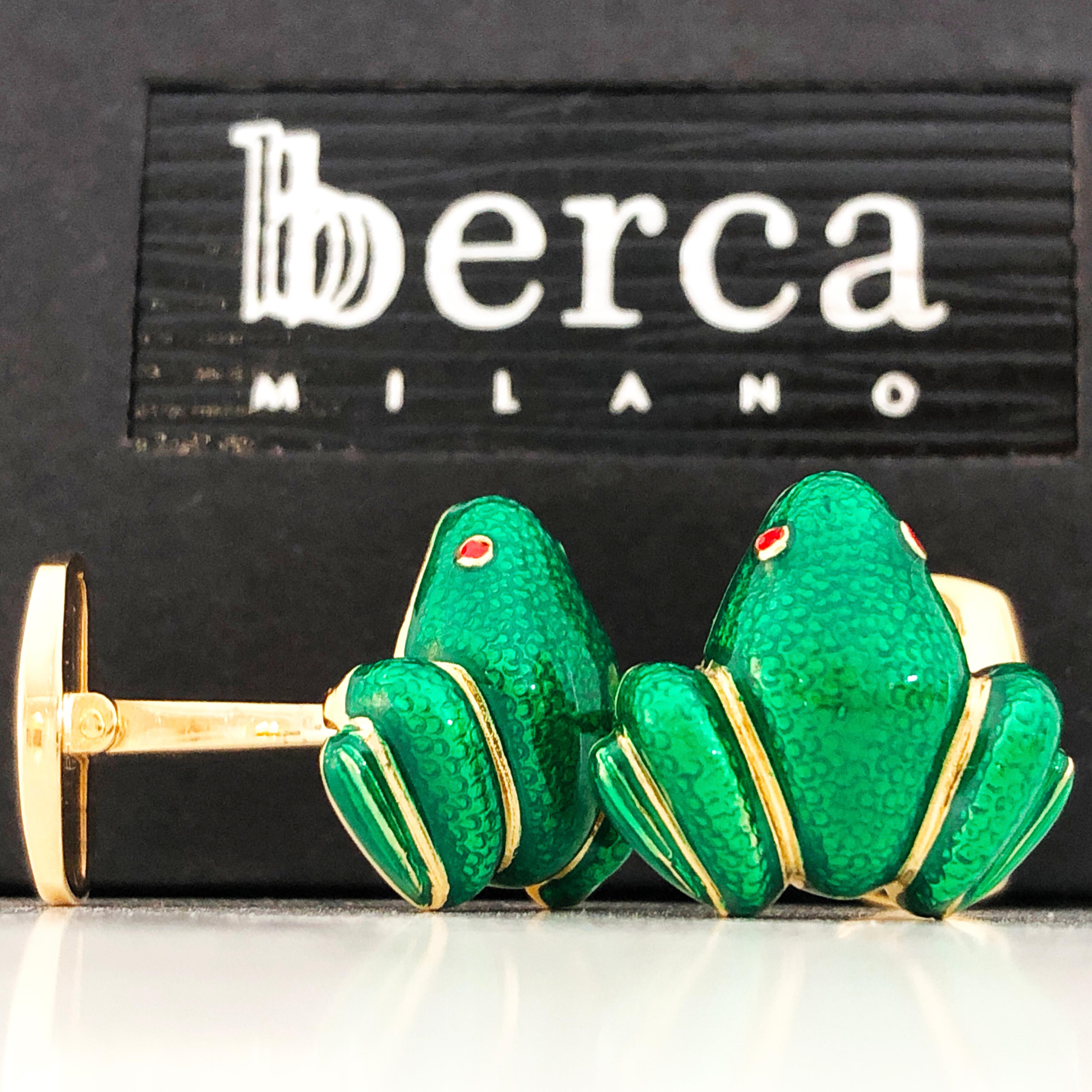 Berca Green Hand Enameled Frog Shaped Sterling Silver Gold-Plated Cufflinks In New Condition For Sale In Valenza, IT