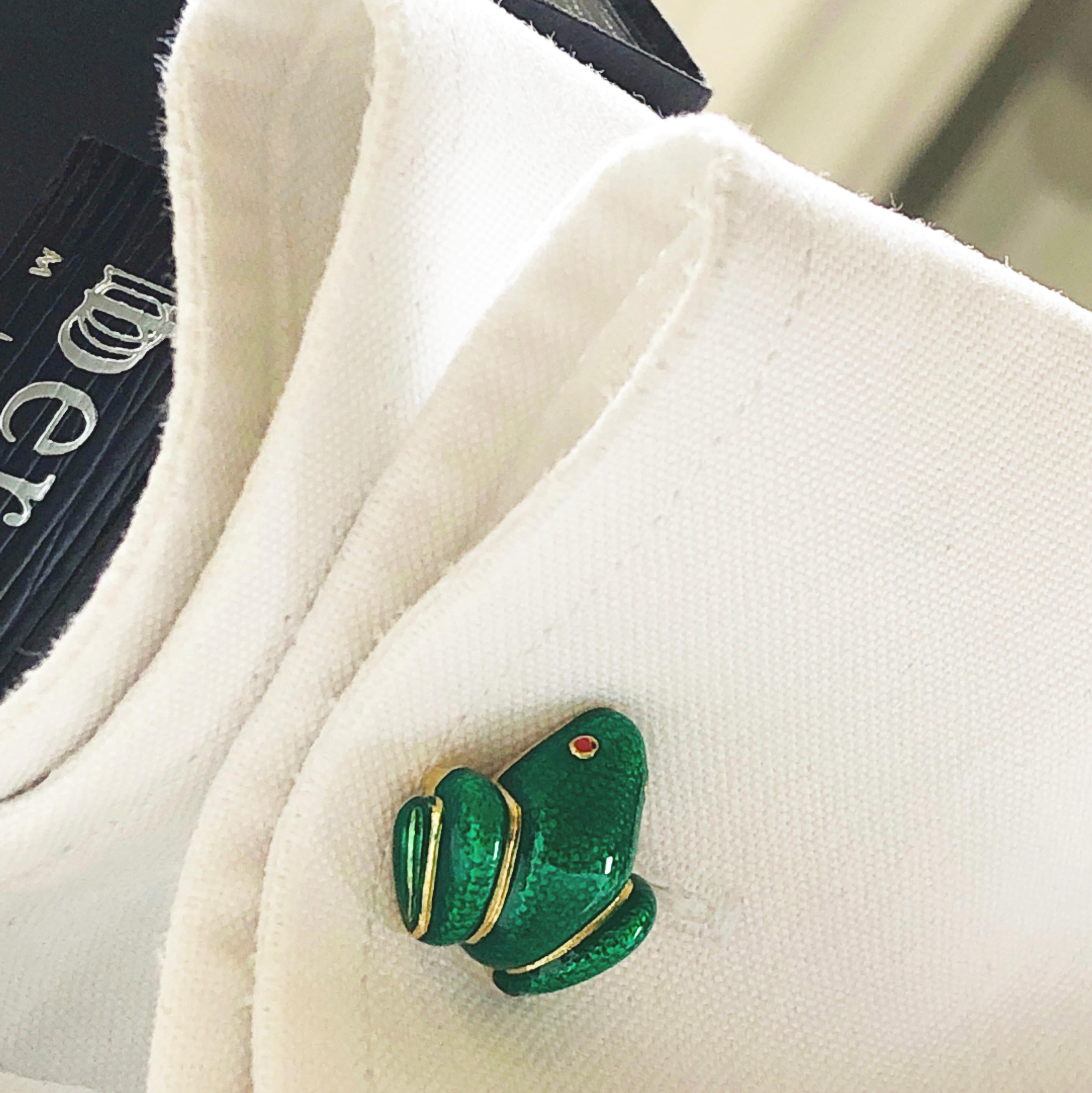 Berca Green Hand Enameled Frog Shaped Sterling Silver Gold-Plated Cufflinks For Sale 2