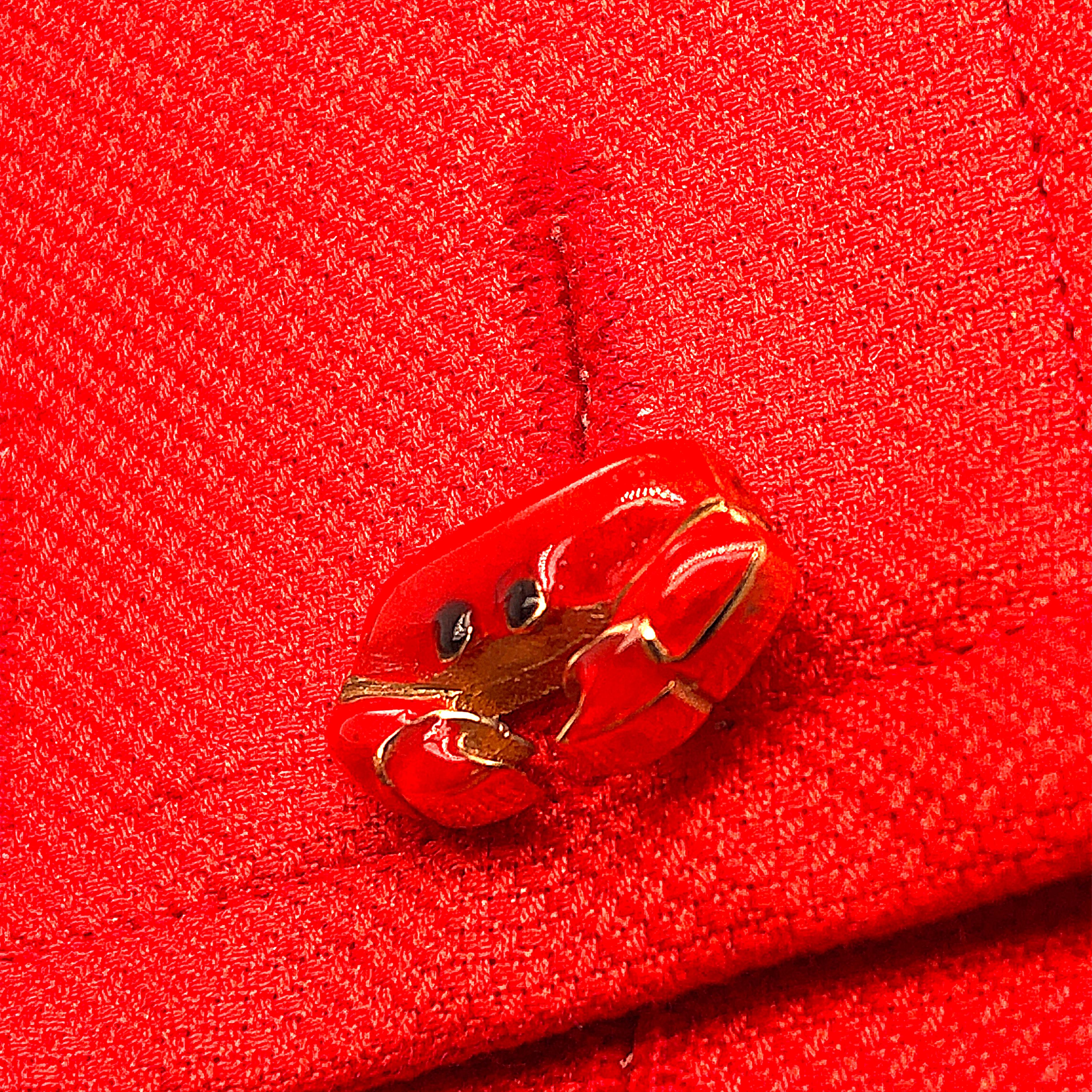 Berca Hand emaillierte Manschettenknöpfe in Form einer roten Krabbe, Cancer Sign Onyx Stick Back Gold im Angebot 5