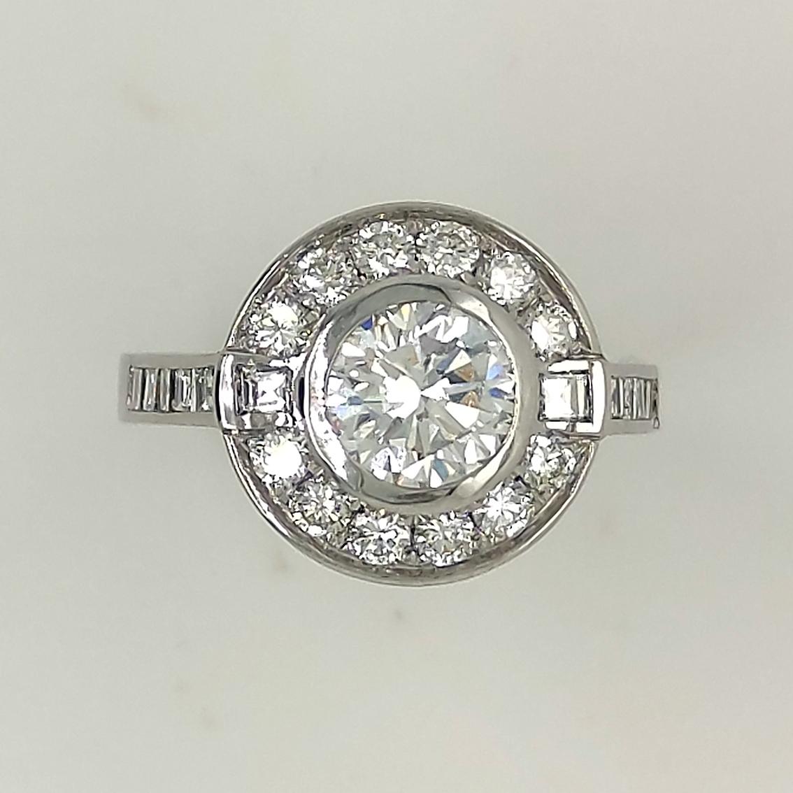 Contemporary Berca HRD Certified 0.93Karat  E Color White Diamond Solitaire Ring For Sale