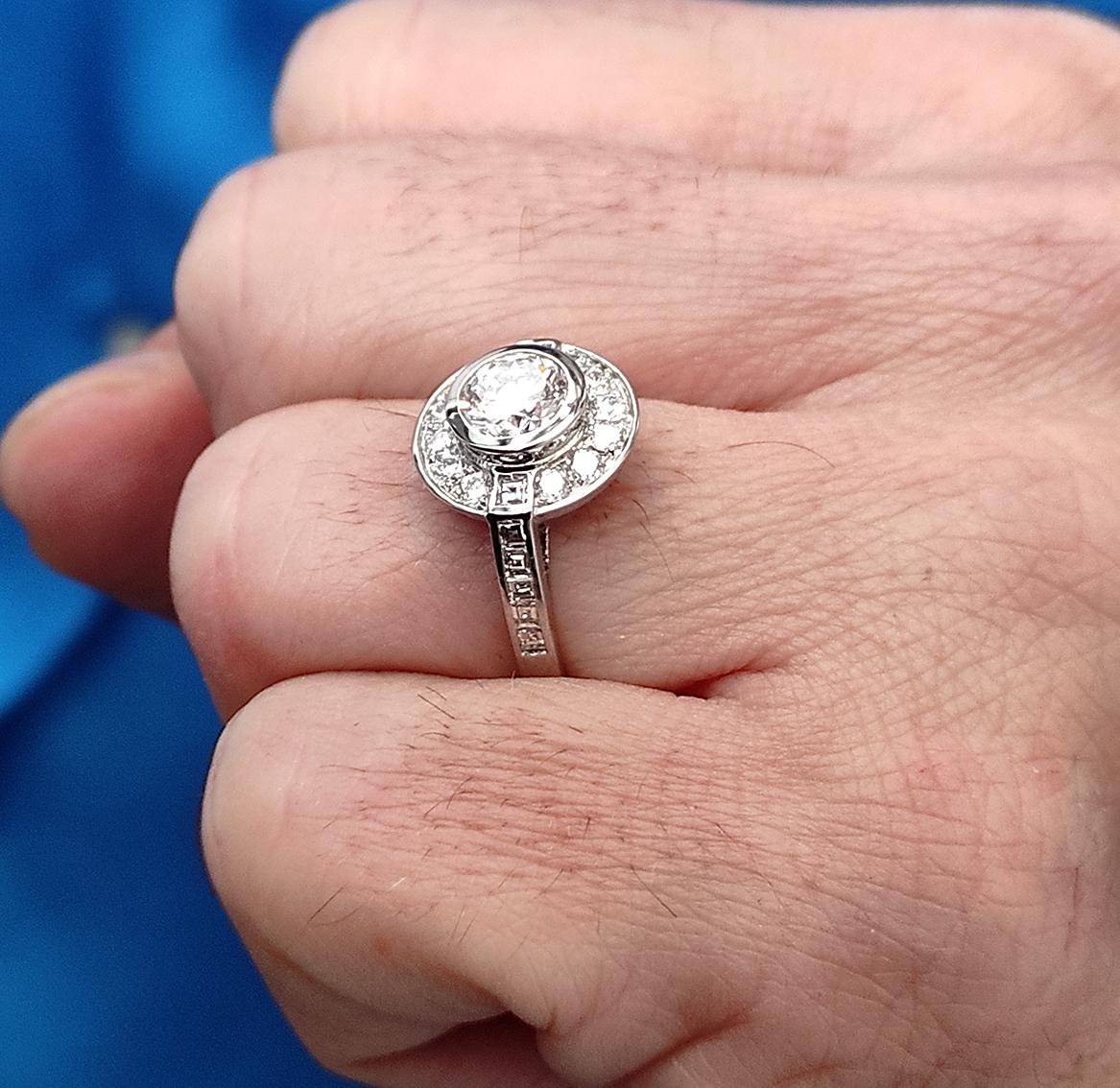 Berca HRD Certified 0.93Karat  E Color White Diamond Solitaire Ring In New Condition For Sale In Valenza, IT