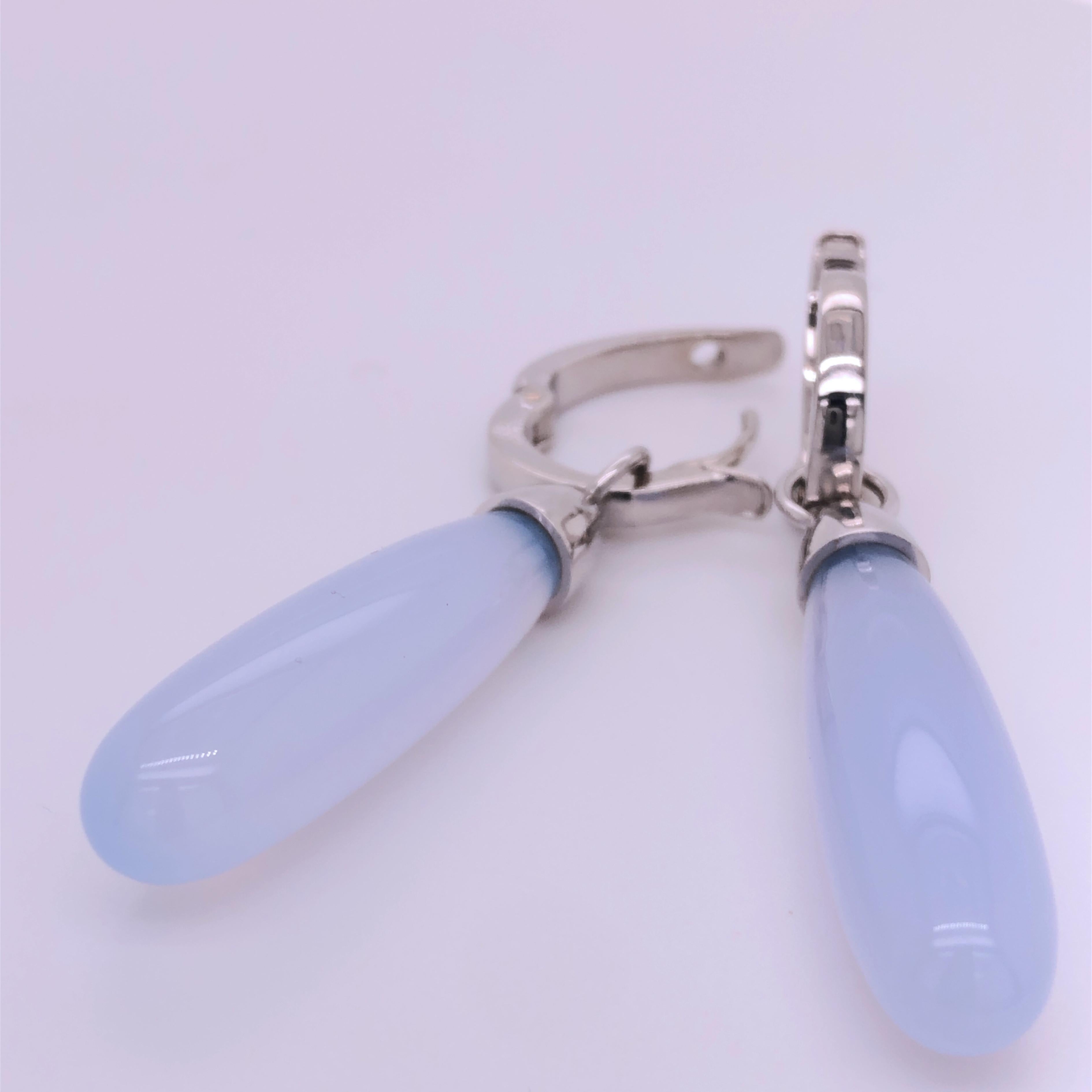 Berca Light Blue Chalcedony Drop White Gold Removable Dangle Earrings In New Condition For Sale In Valenza, IT