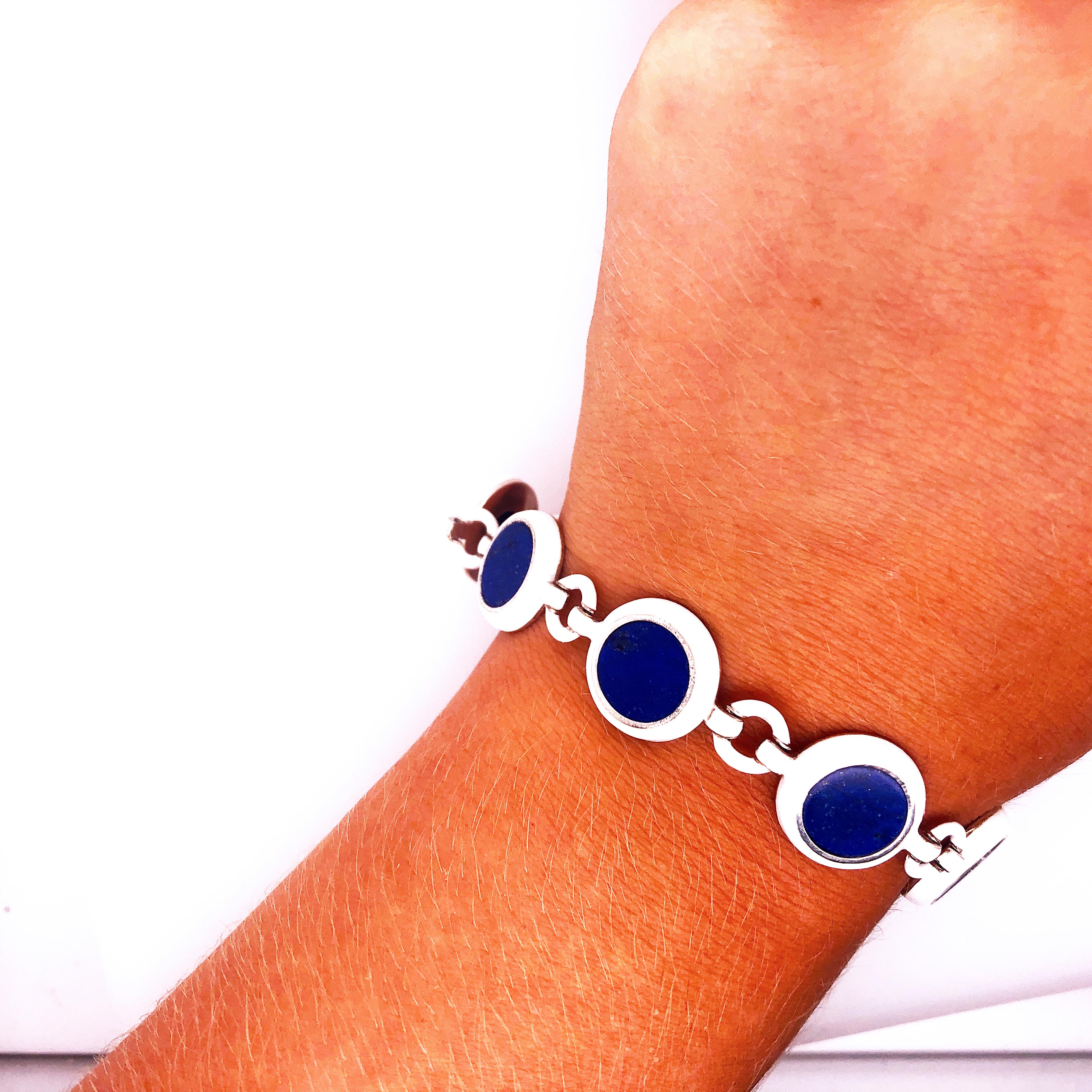 Berca Natural Lapis Lazuli White Hand Enameled Sterling Silver Bracelet In New Condition In Valenza, IT