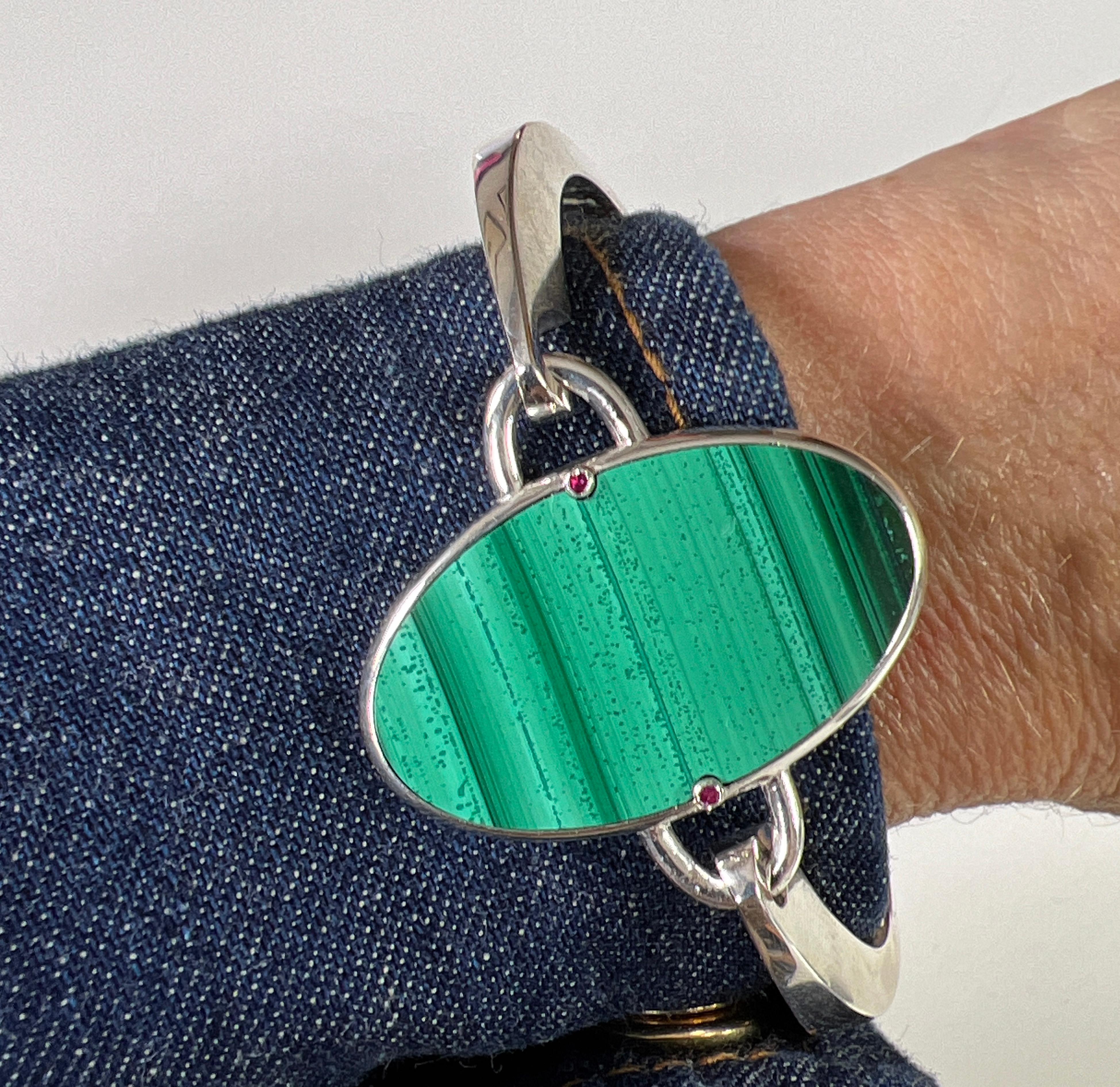 Oval Cut Berca Natural Malachite Solid Sterling Silver Handcrafted Bangle Bracelet For Sale