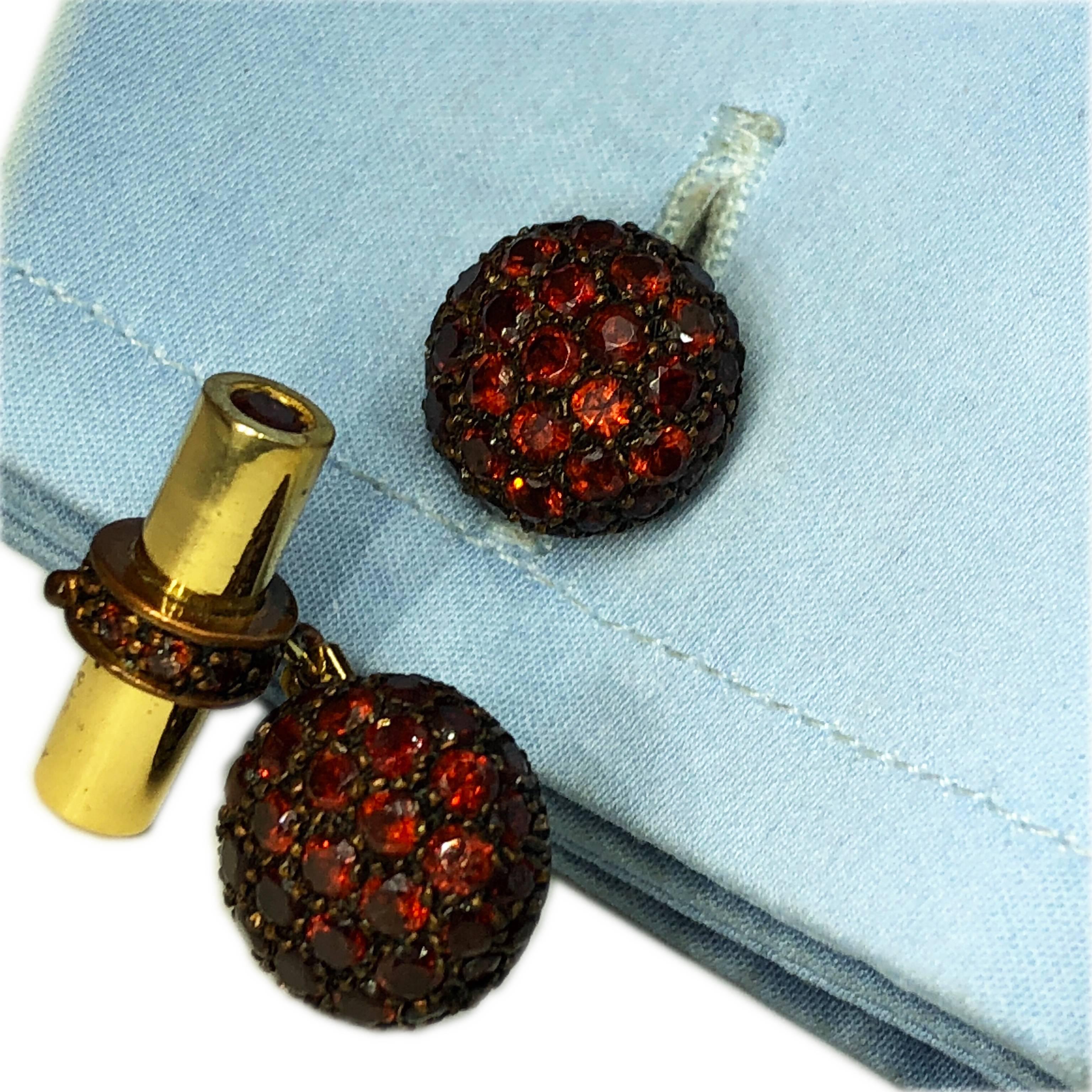 Natural Red Spessartine Yellow Gold Baton Back 18kt Gold Cufflinks For Sale 3