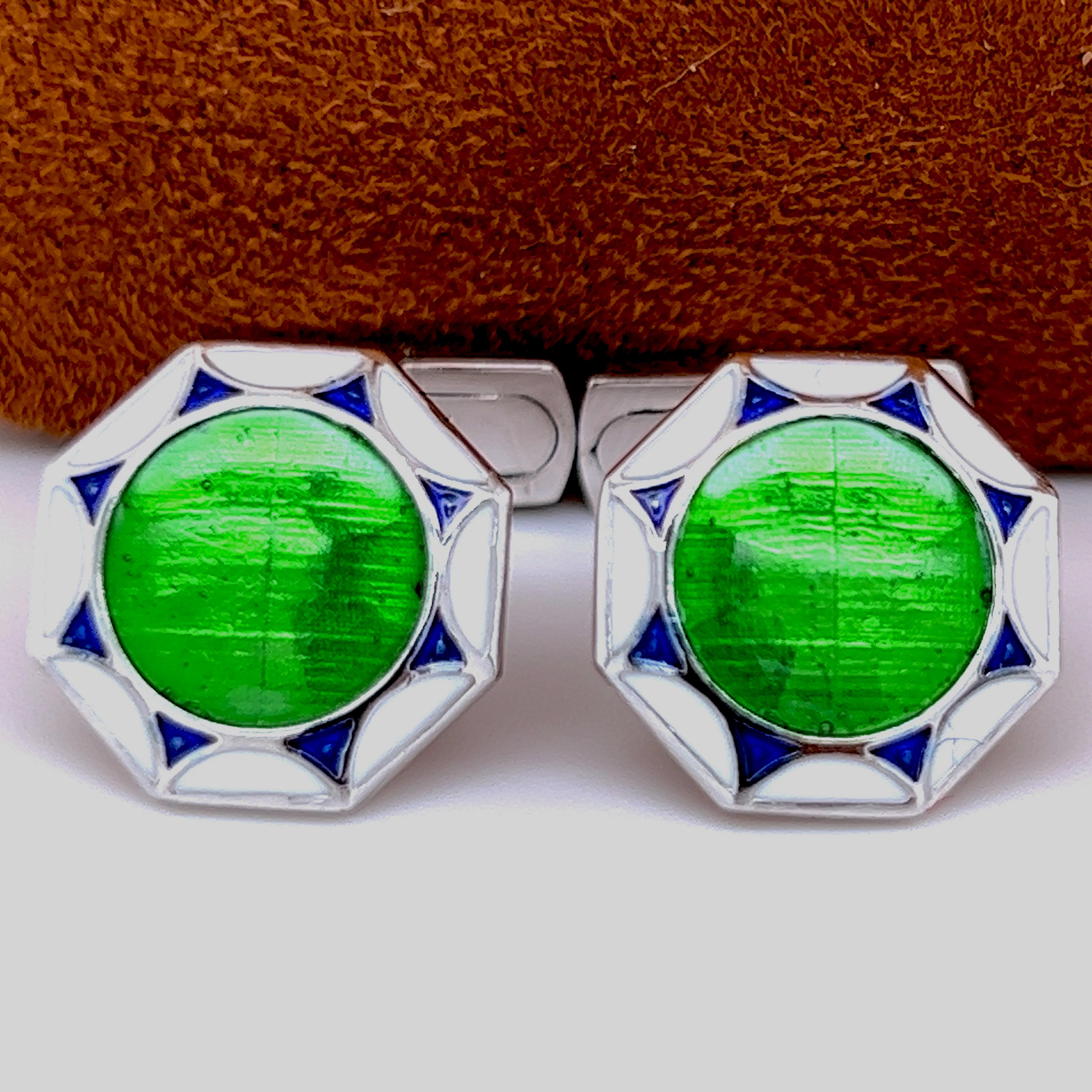 Berca Boutons de manchette octogonaux en argent sterling émaillé blanc, bleu et vert à l'arrière en forme de T Pour hommes en vente
