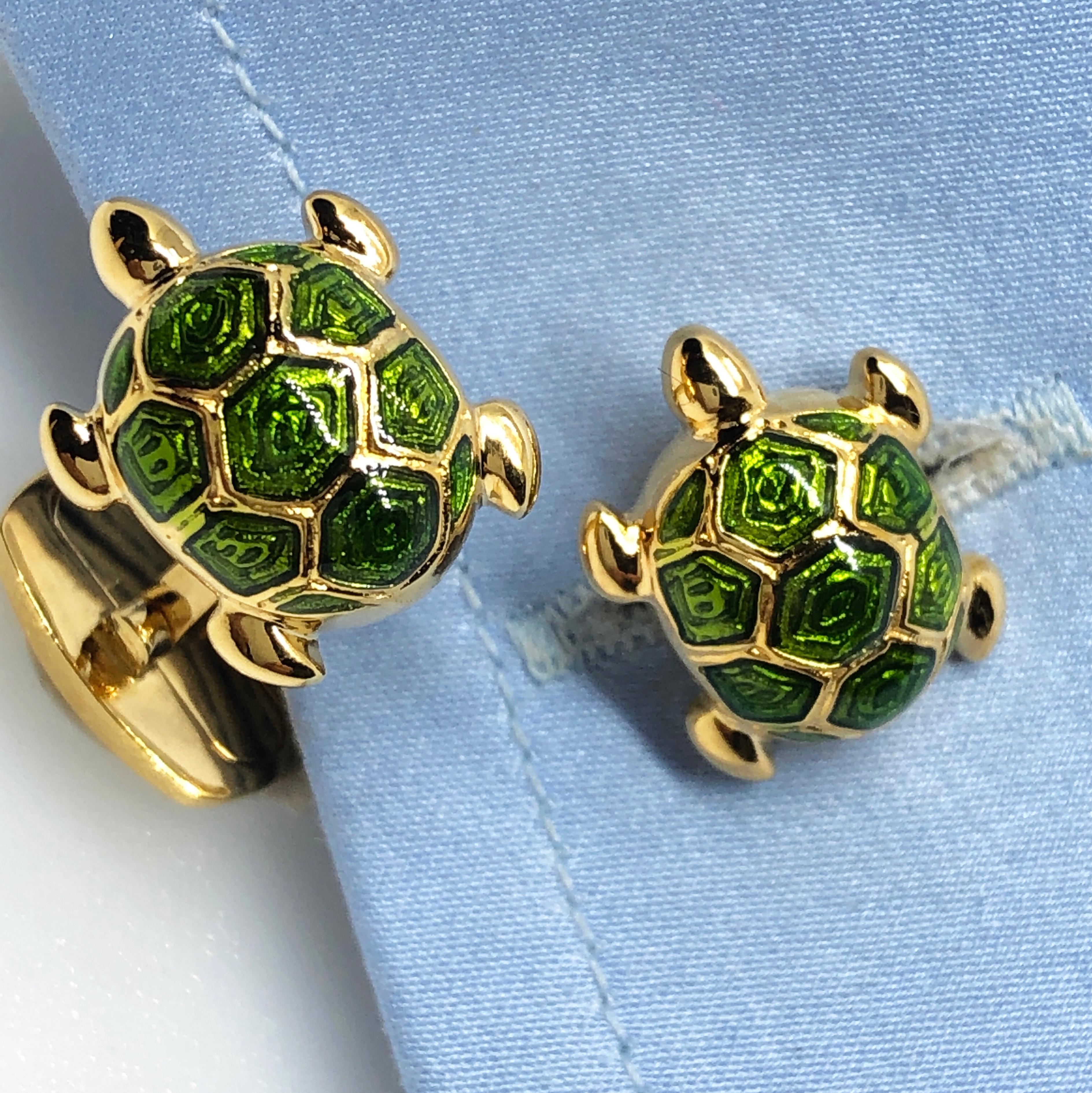 Berca Olive Green Enameled Turtle Shaped Sterling Silver Gold-Plated Cufflinks For Sale 3