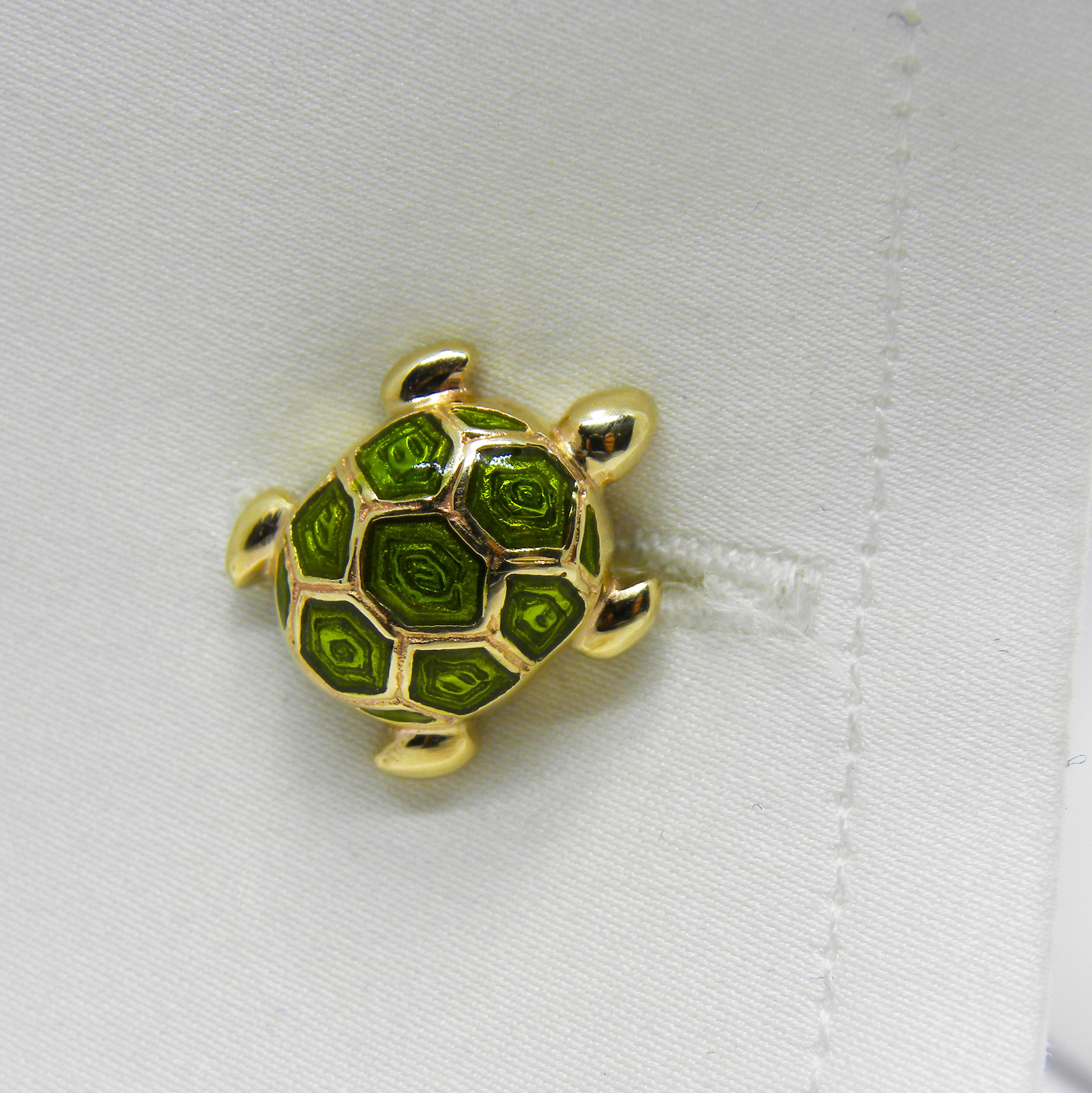 Berca Olive Green Enameled Turtle Shaped Sterling Silver Gold-Plated Cufflinks For Sale 4