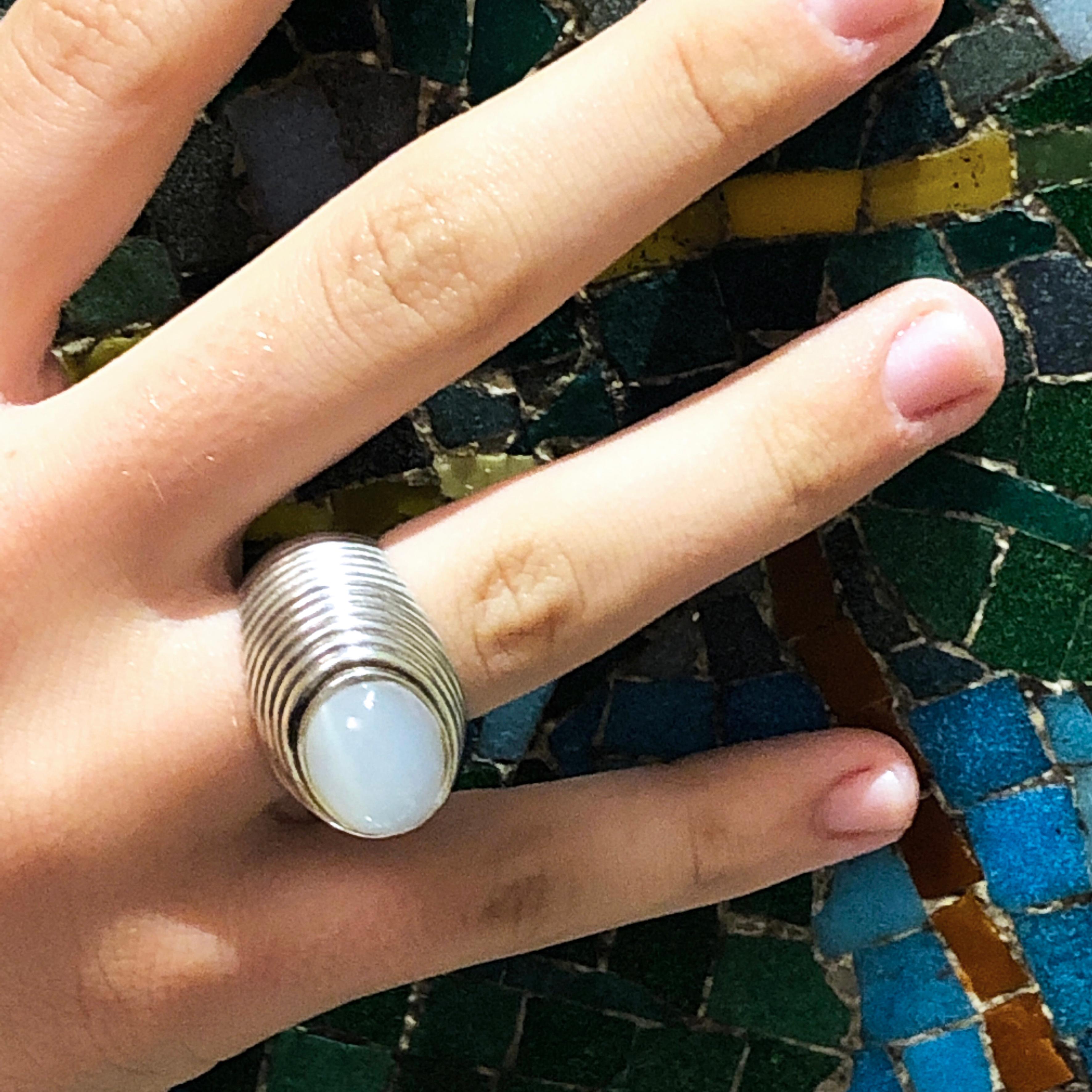 BERCA Bague unique en argent sterling en pierre de lune naturelle cabochon de 12 carats en vente 6