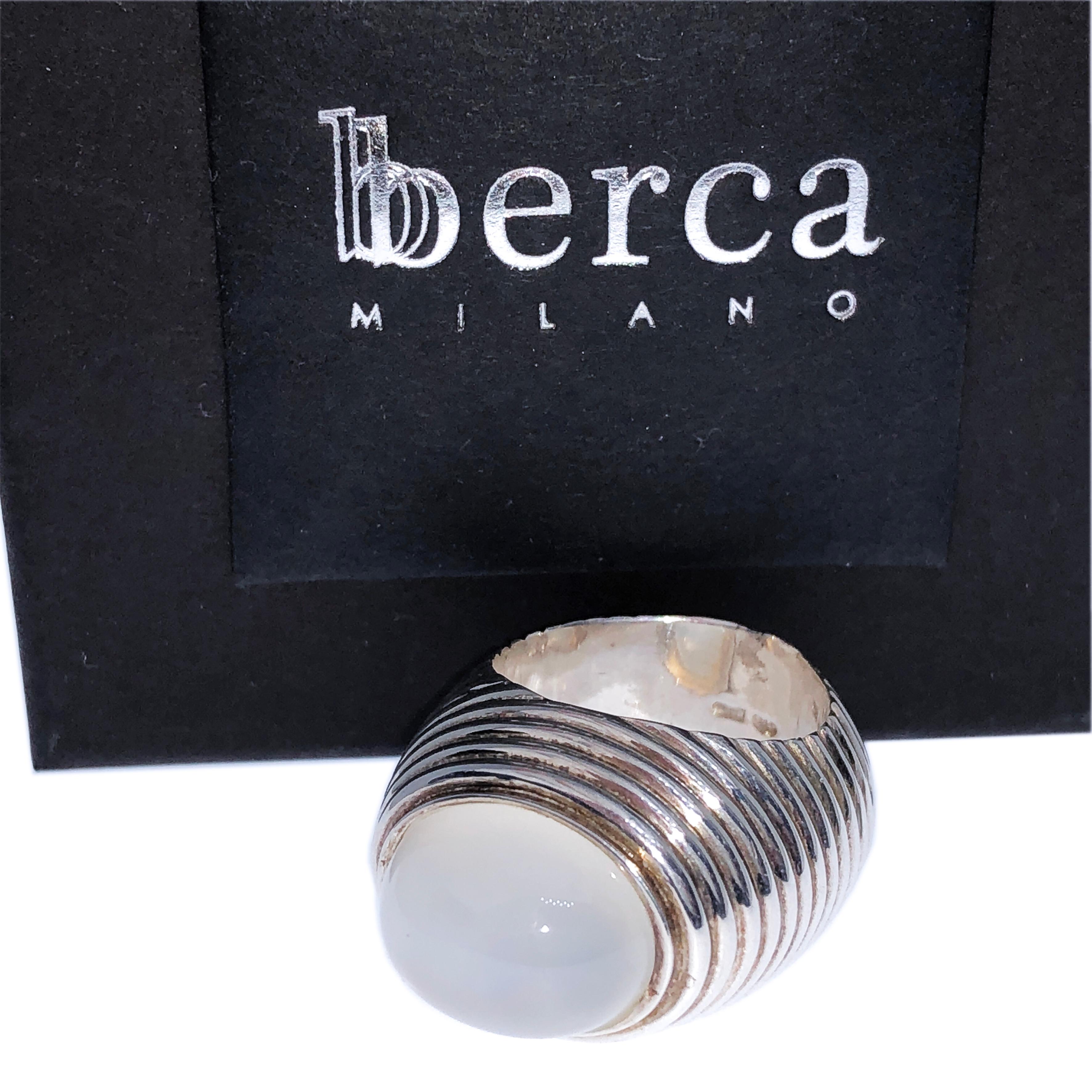 BERCA Bague unique en argent sterling en pierre de lune naturelle cabochon de 12 carats Neuf - En vente à Valenza, IT