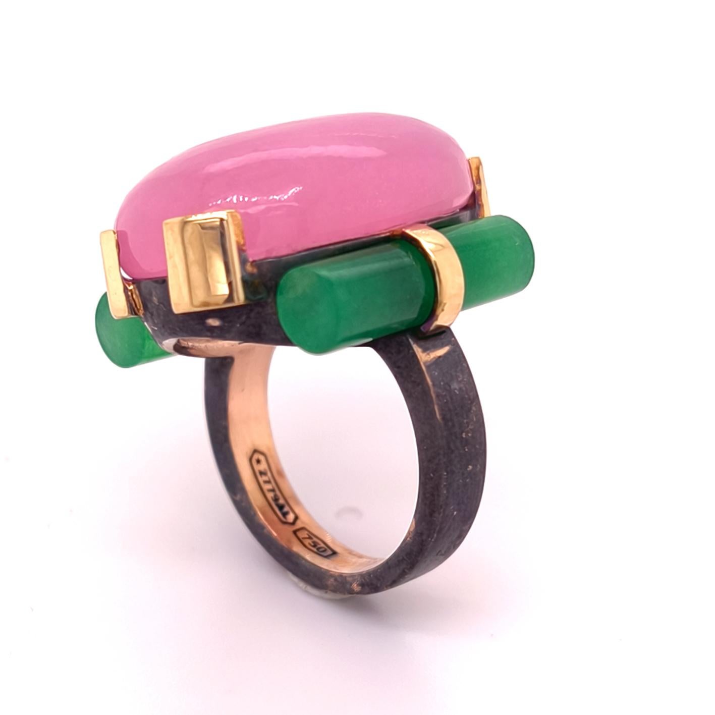 Taille cabochon BERCA Bague unique en or 22Kt Jade lavande Jade vert laiton oxydé en vente