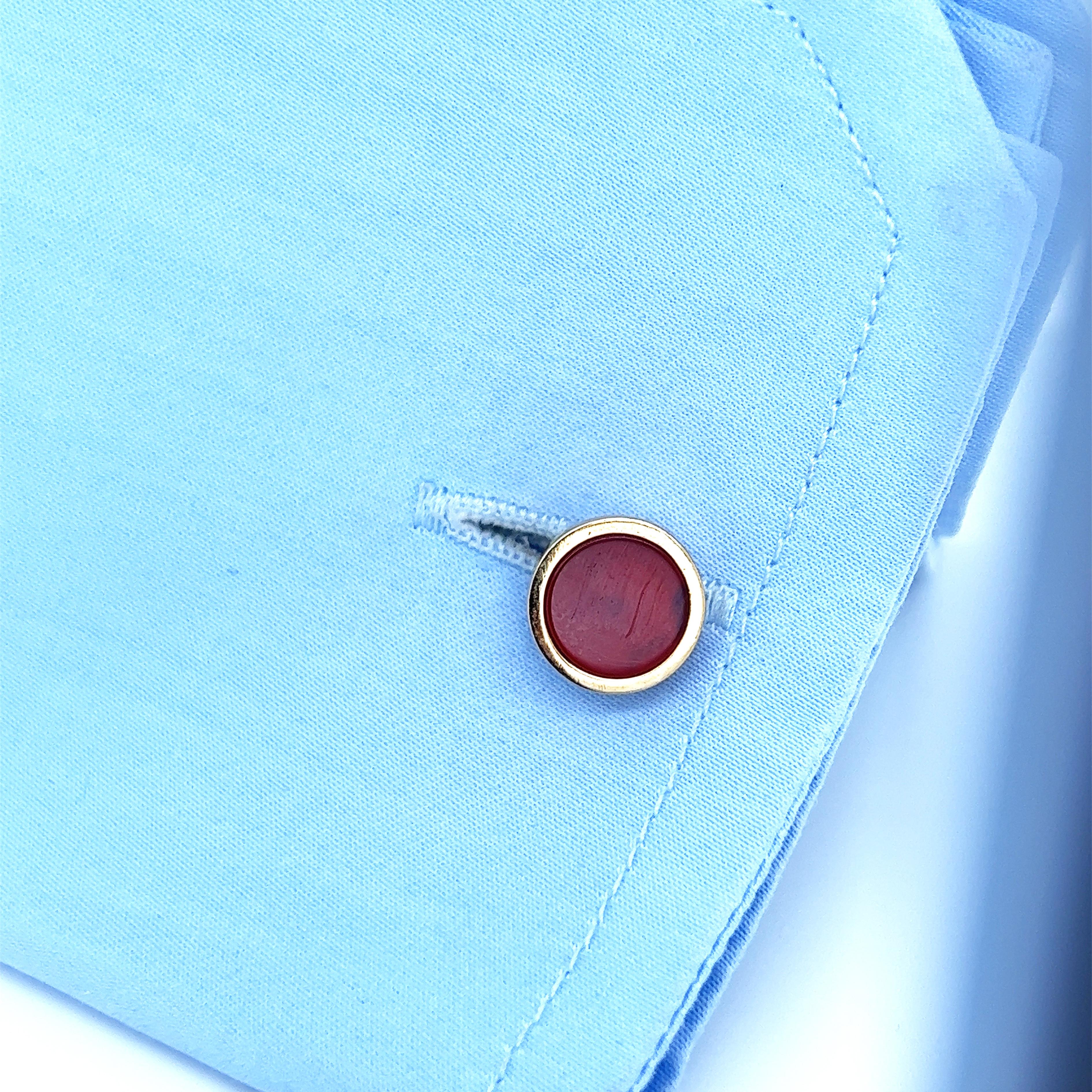 Berca Red Carnelian Disk Round Shaped Sterling Silver Gold Plated Cufflinks In New Condition For Sale In Valenza, IT