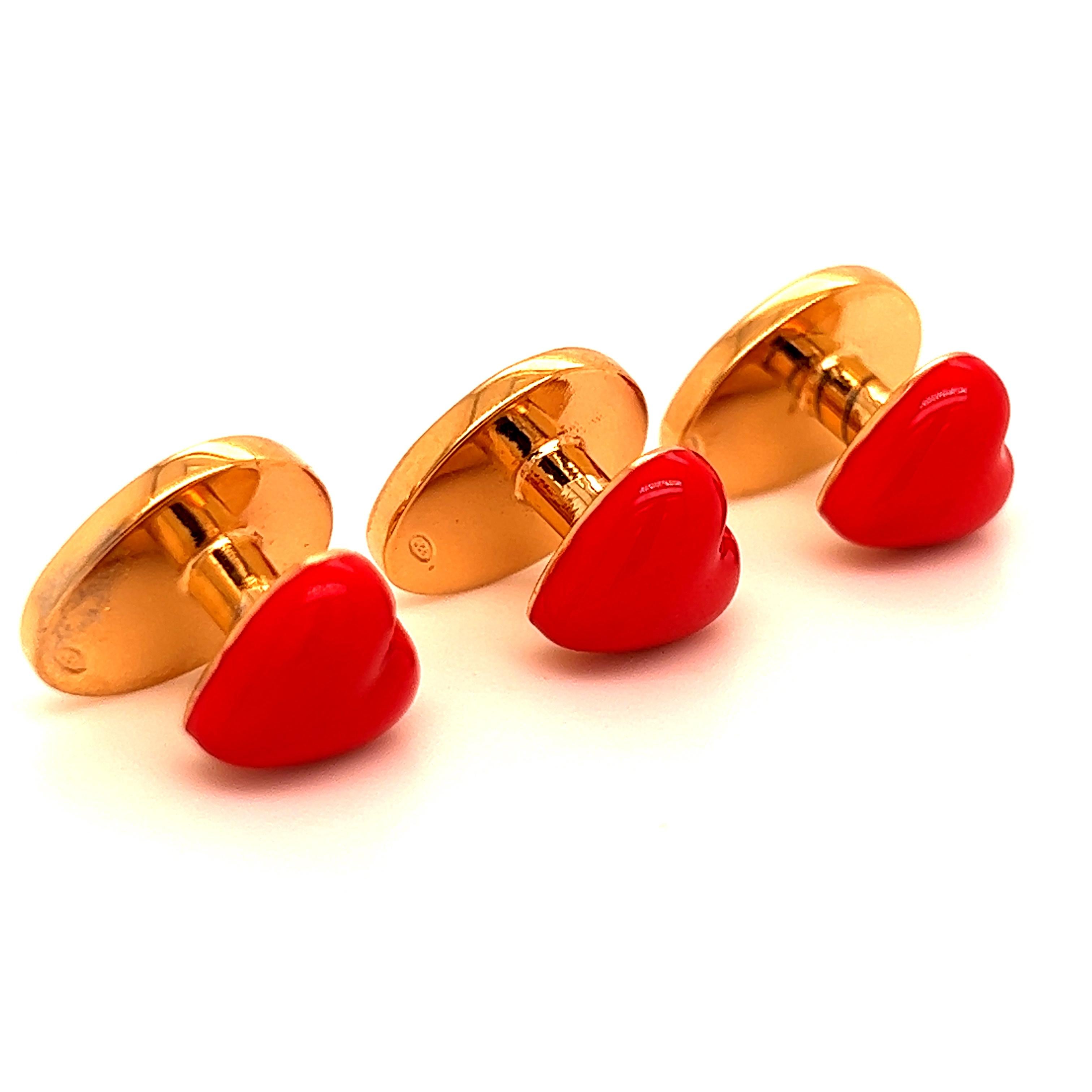 Unique, absolutely Chic yet Timeless Red Heart Cabochon Shaped Hand Enamelled Sterling Silver Gold-Plated Setting Stud Set. This piece matches perfectly with our red heart sterling silver gold plated cufflinks.
In our fitted smart Suede Leather Case