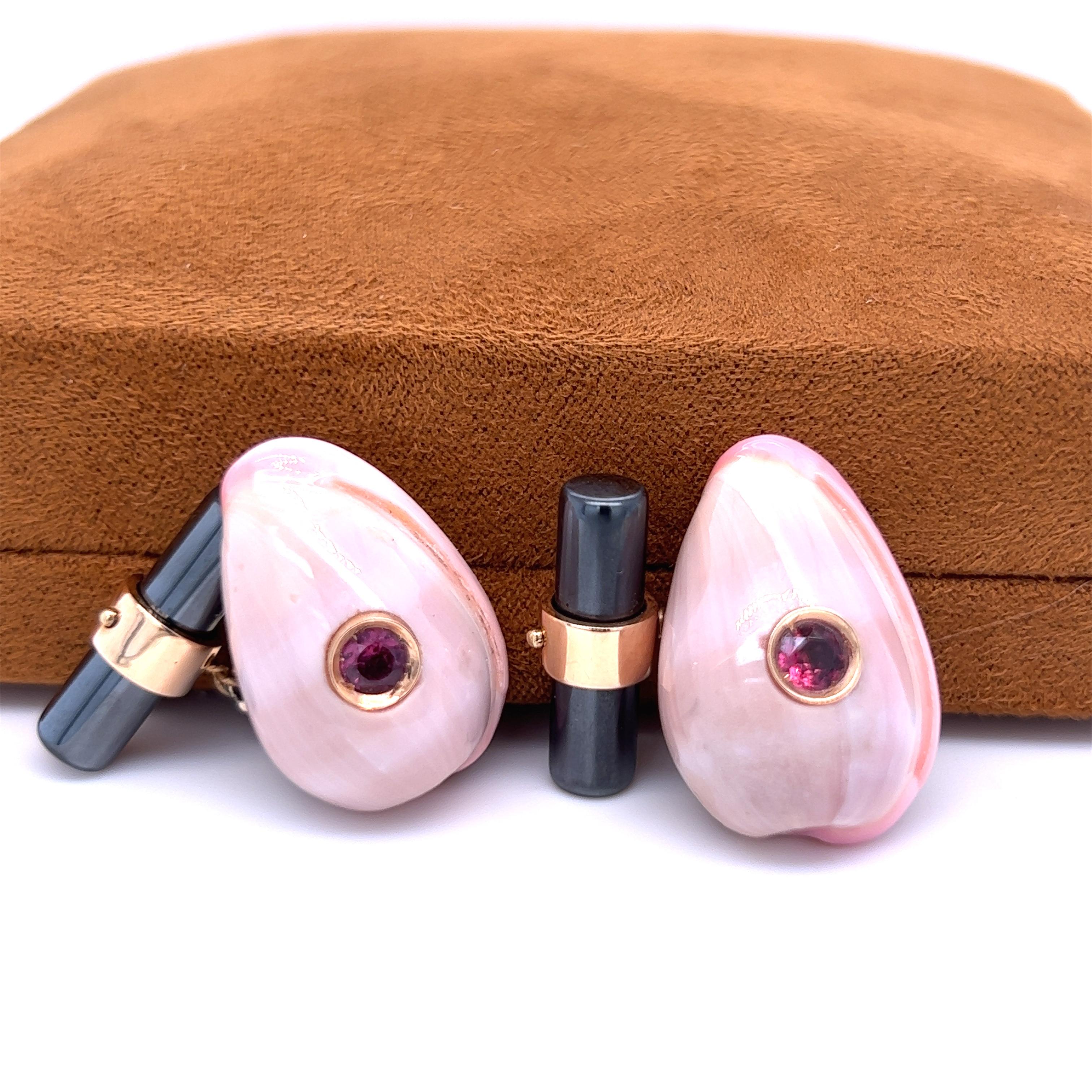 Berca Rhodolite Seashell Shaped Hematite Baton Back 18K Gold Cufflinks For Sale 12