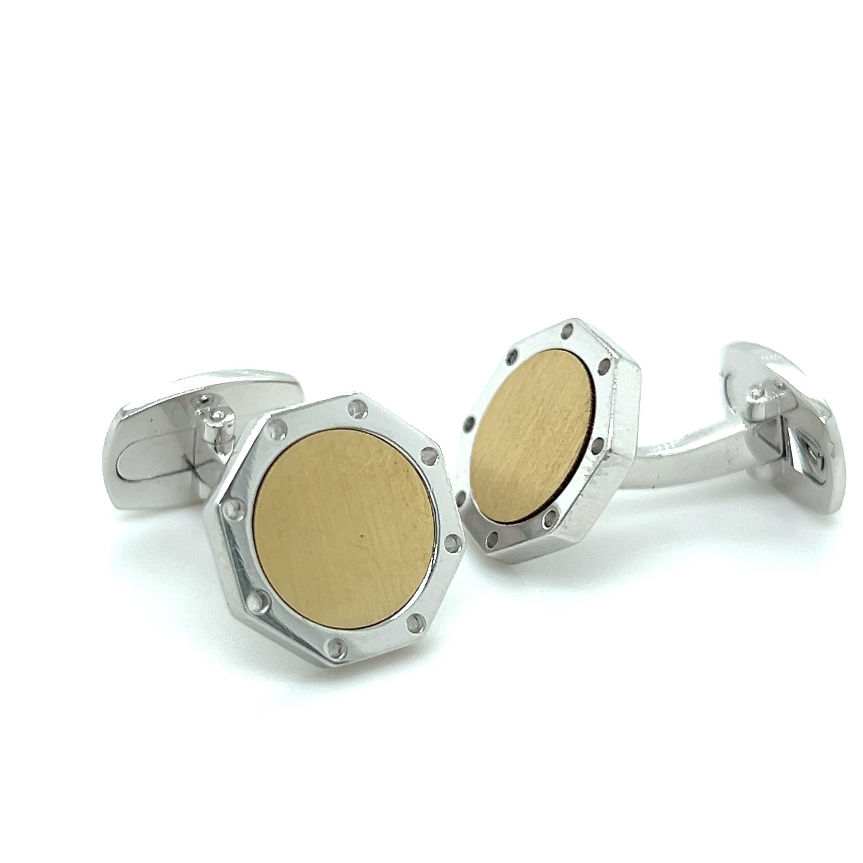 Chic and Timeless, Round Brushed 18Kt Yellow Gold in a Octagonal Shaped Polished, Mirror Finish, Sterling Silver Cufflinks, T-bar back.
In our smart fitted Black Box and pouch.
.
