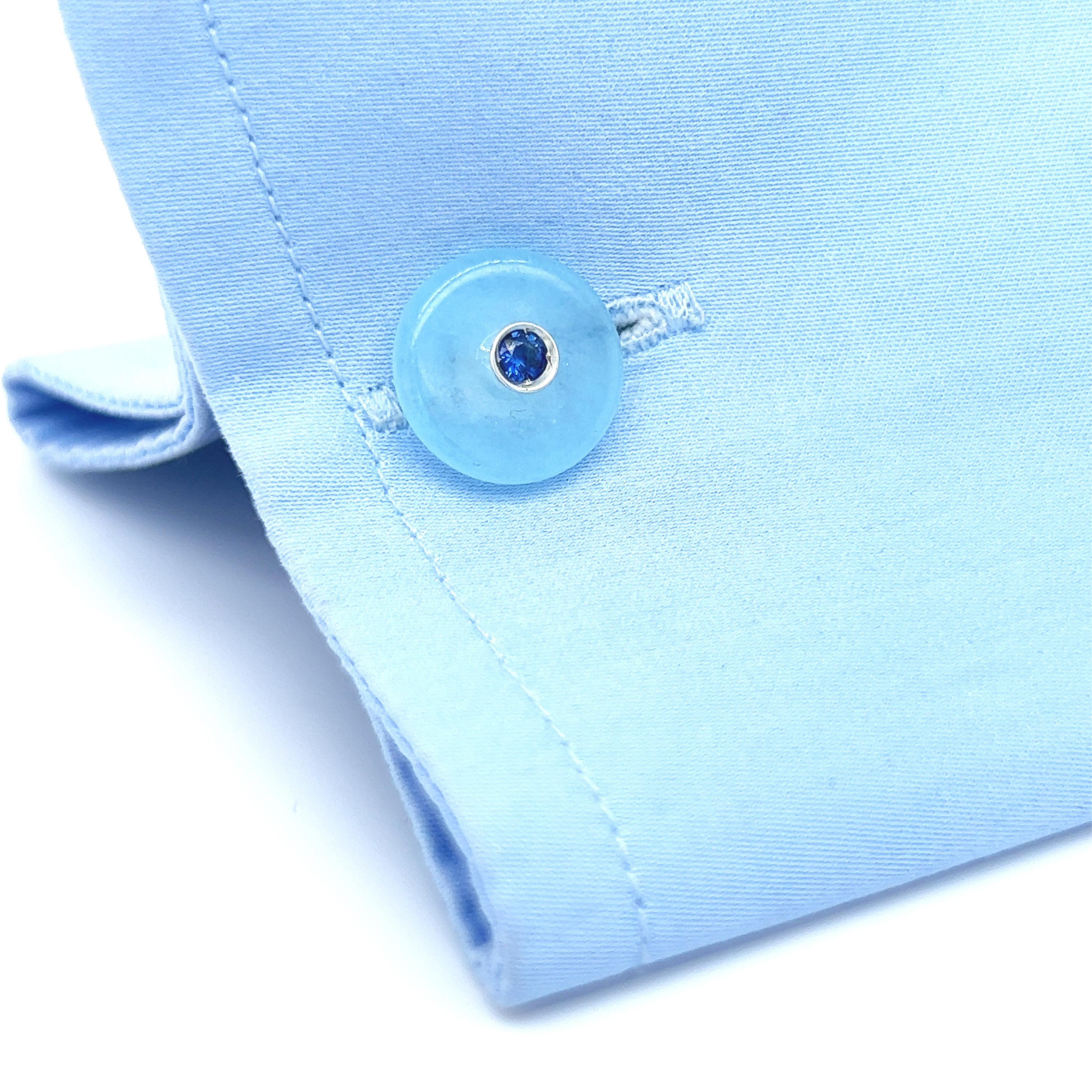 Berca Sapphire in an Aquamarine Chalcedony Disk Setting White Gold Cufflinks In New Condition For Sale In Valenza, IT