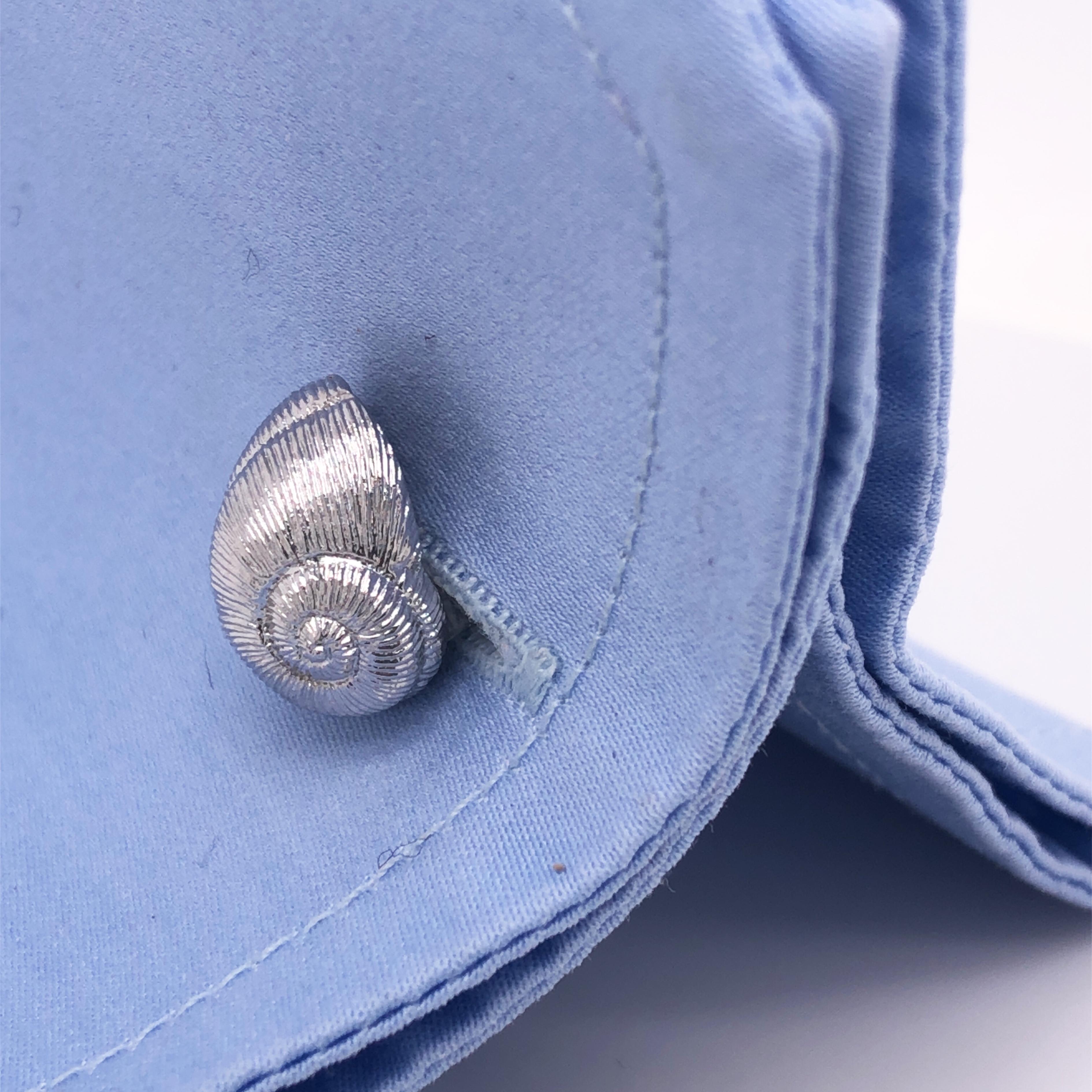 Berca Seashell Shaped Sterling Silver Cufflinks For Sale 3