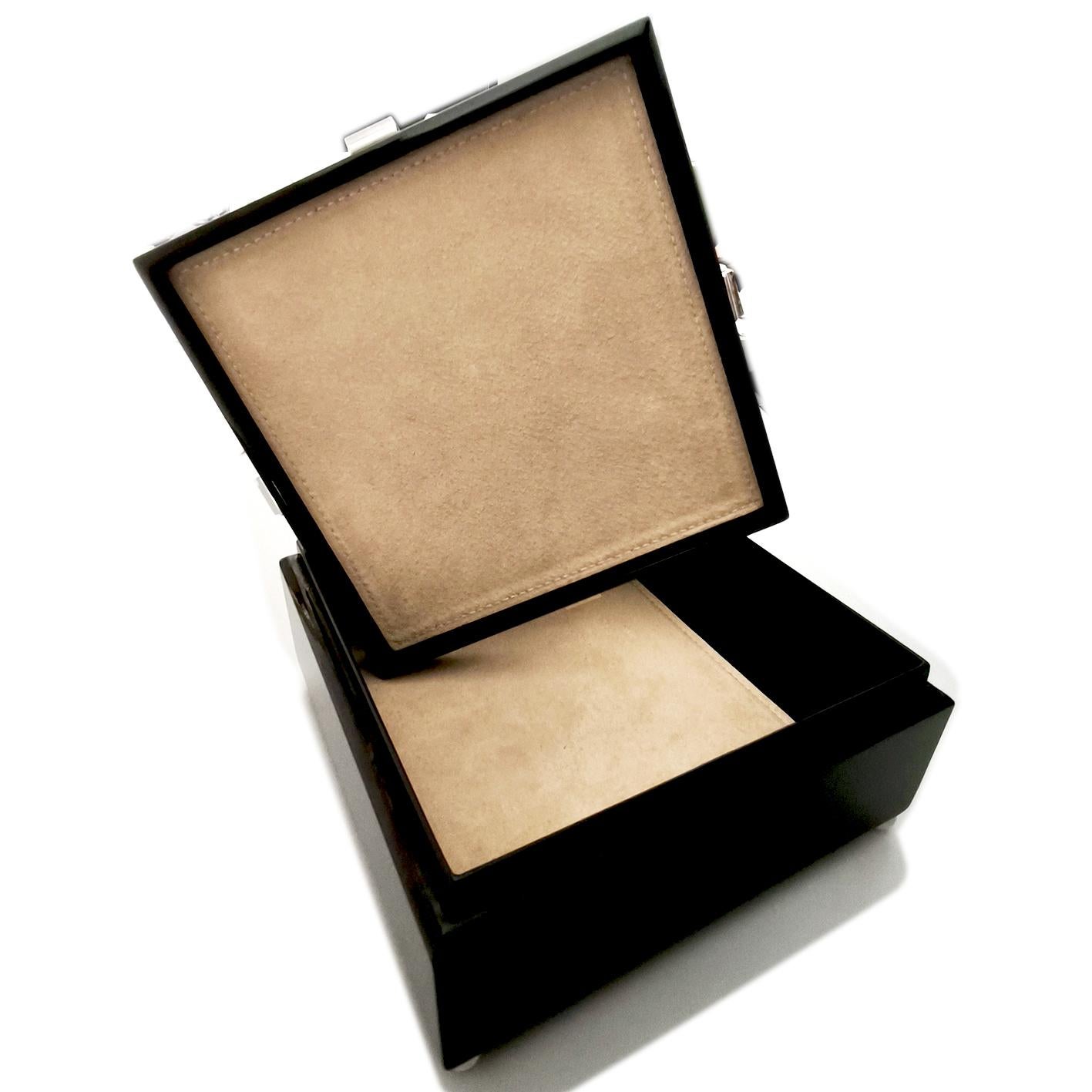 BERCA Boîte à laque Urushi en or, argent et pierres précieuses en vente 4