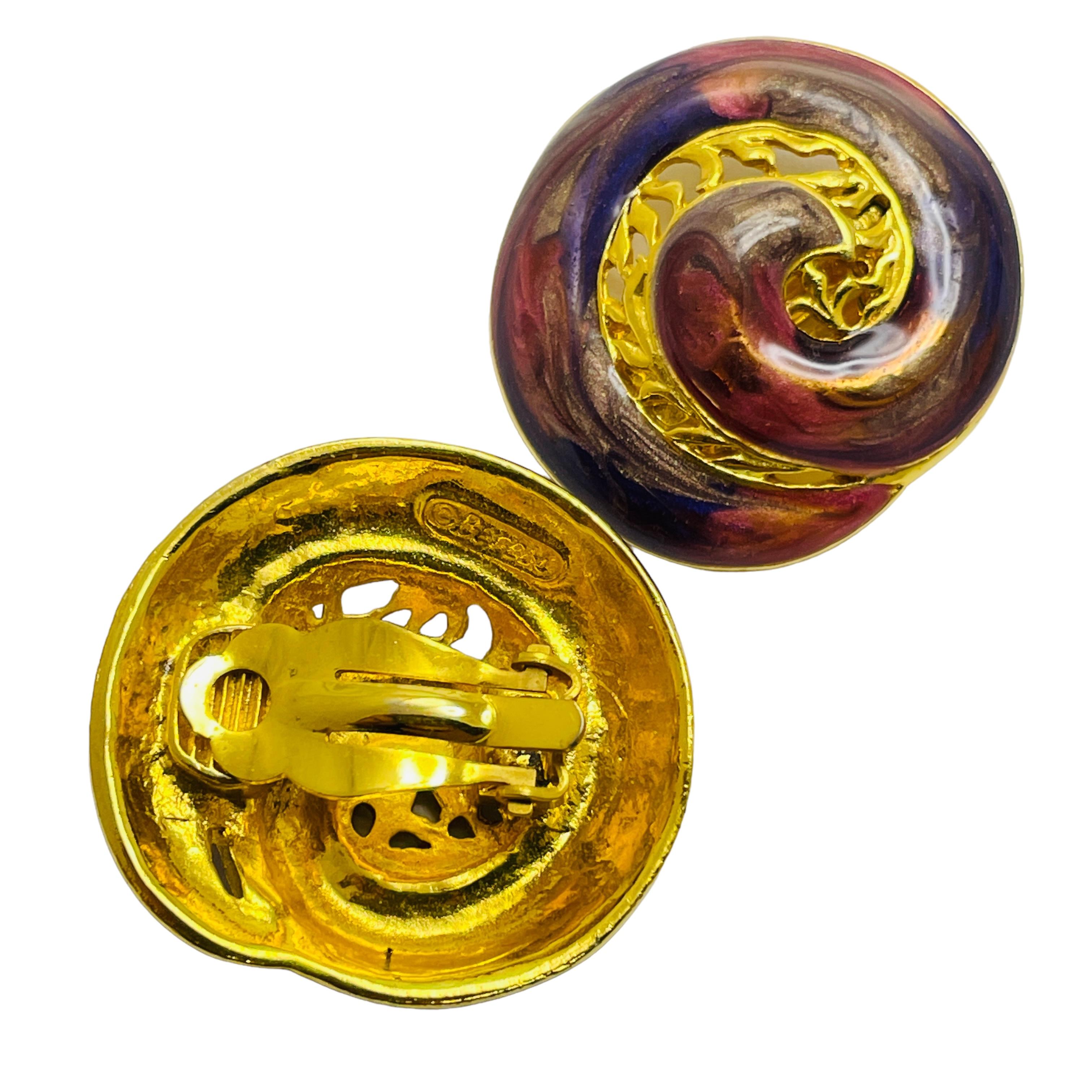 BEREBI signed gold tone enamel clip on earrings In Good Condition For Sale In Palos Hills, IL
