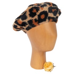 Berretto con stampa animalier