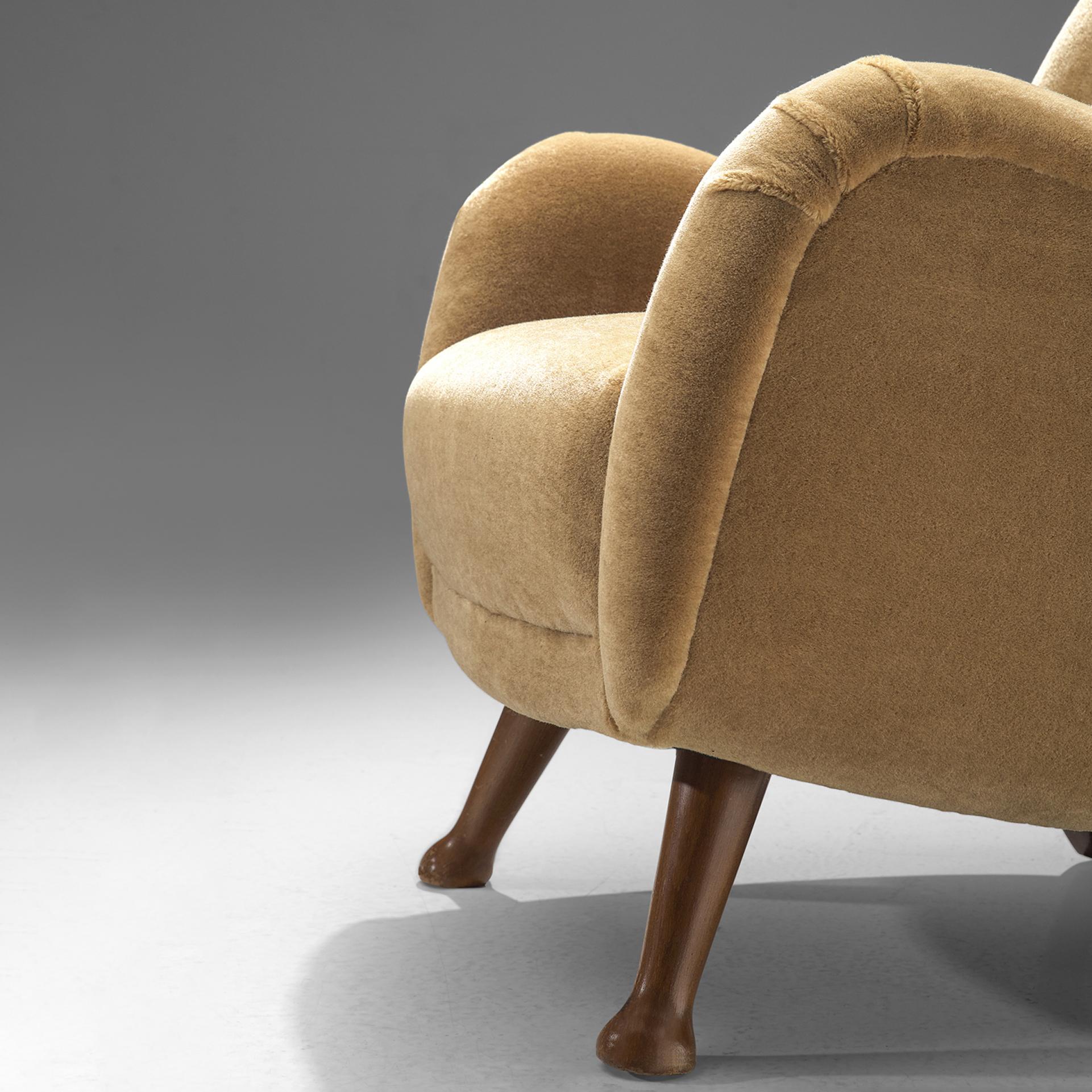 Scandinavian Modern Berga Mobler Lounge Chair in Beige Teddy