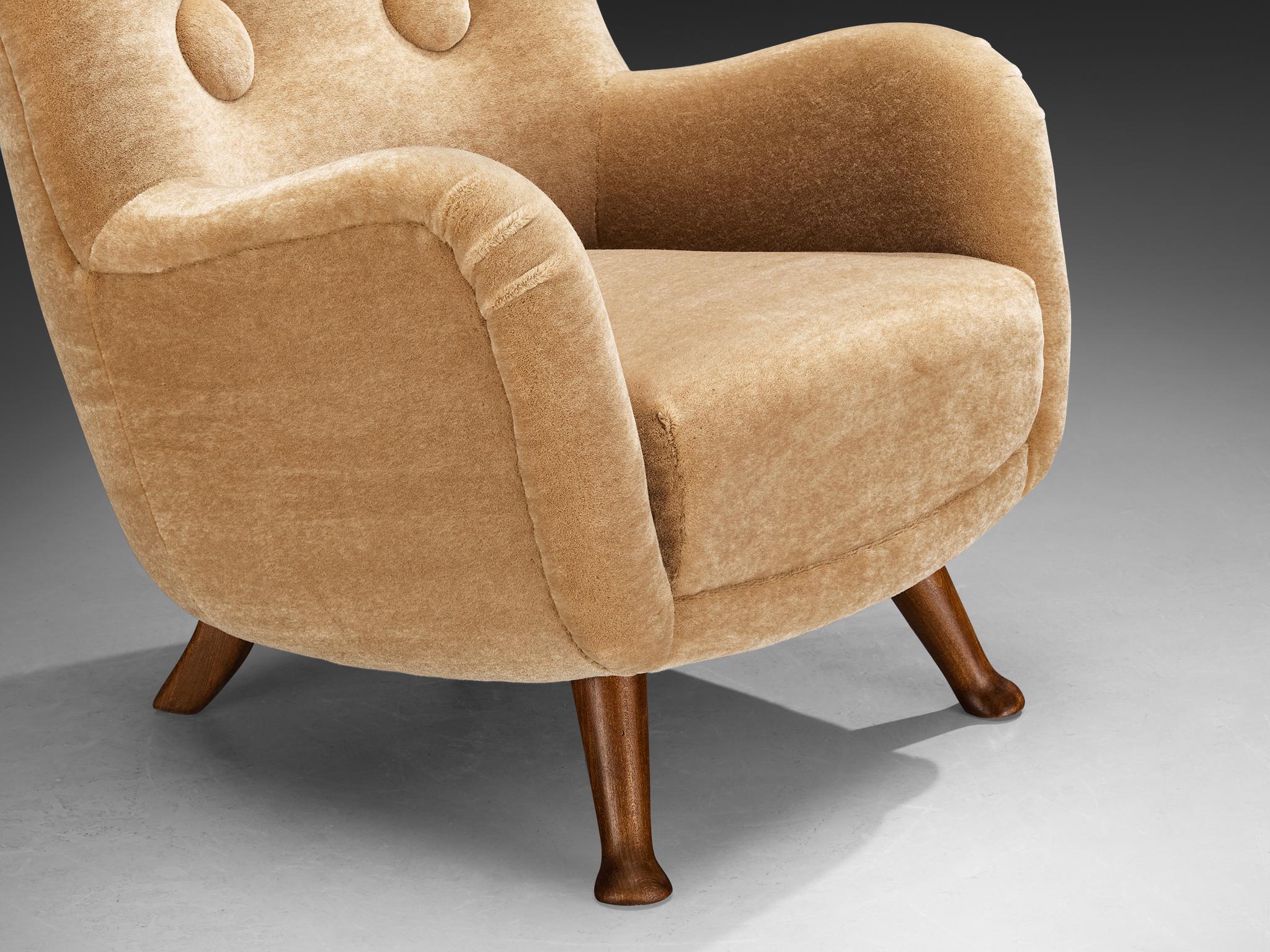Berga Mobler Lounge Chairs in Beige Teddy For Sale 3