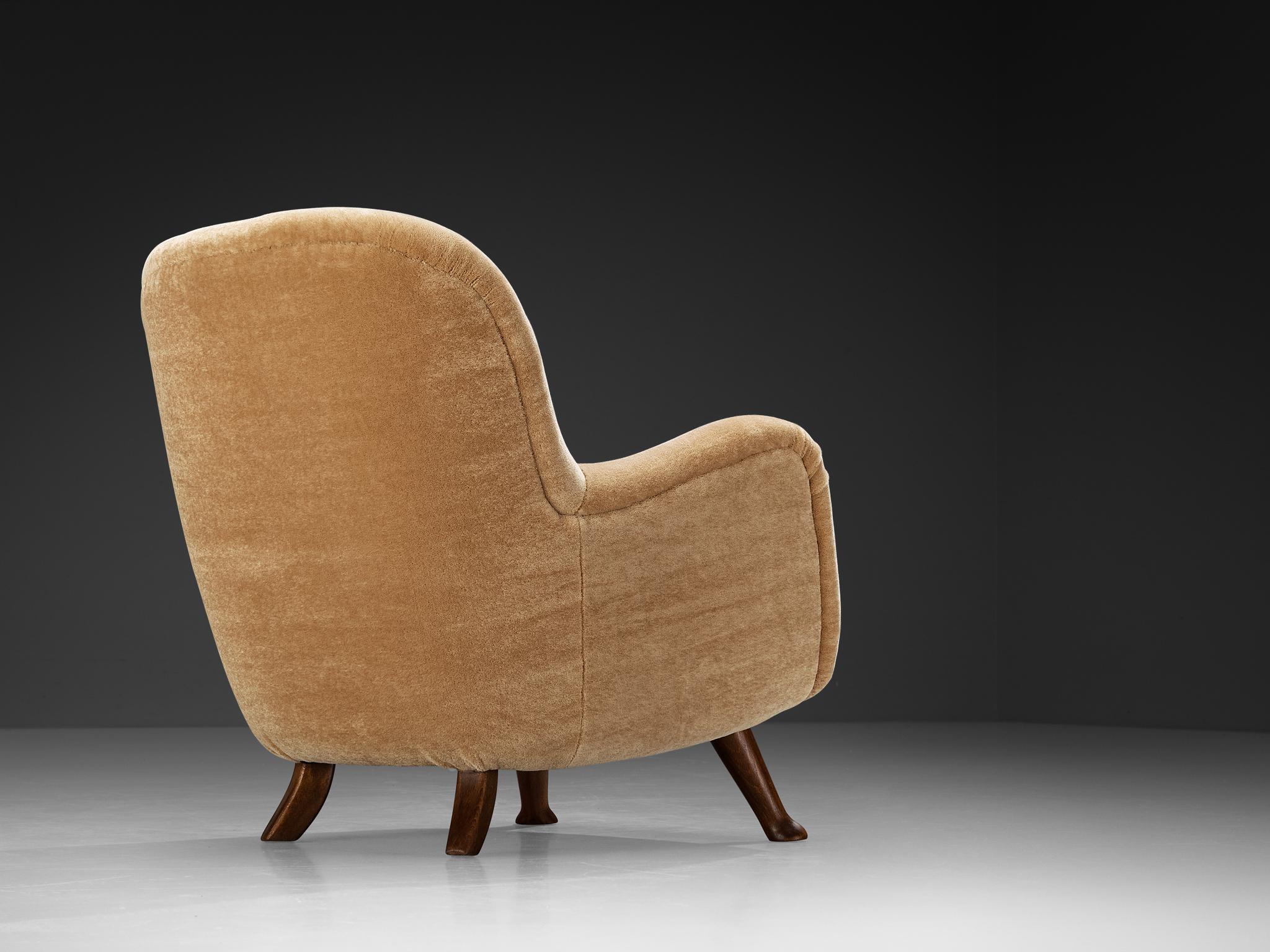 Mid-20th Century Berga Mobler Lounge Chairs in Beige Teddy For Sale